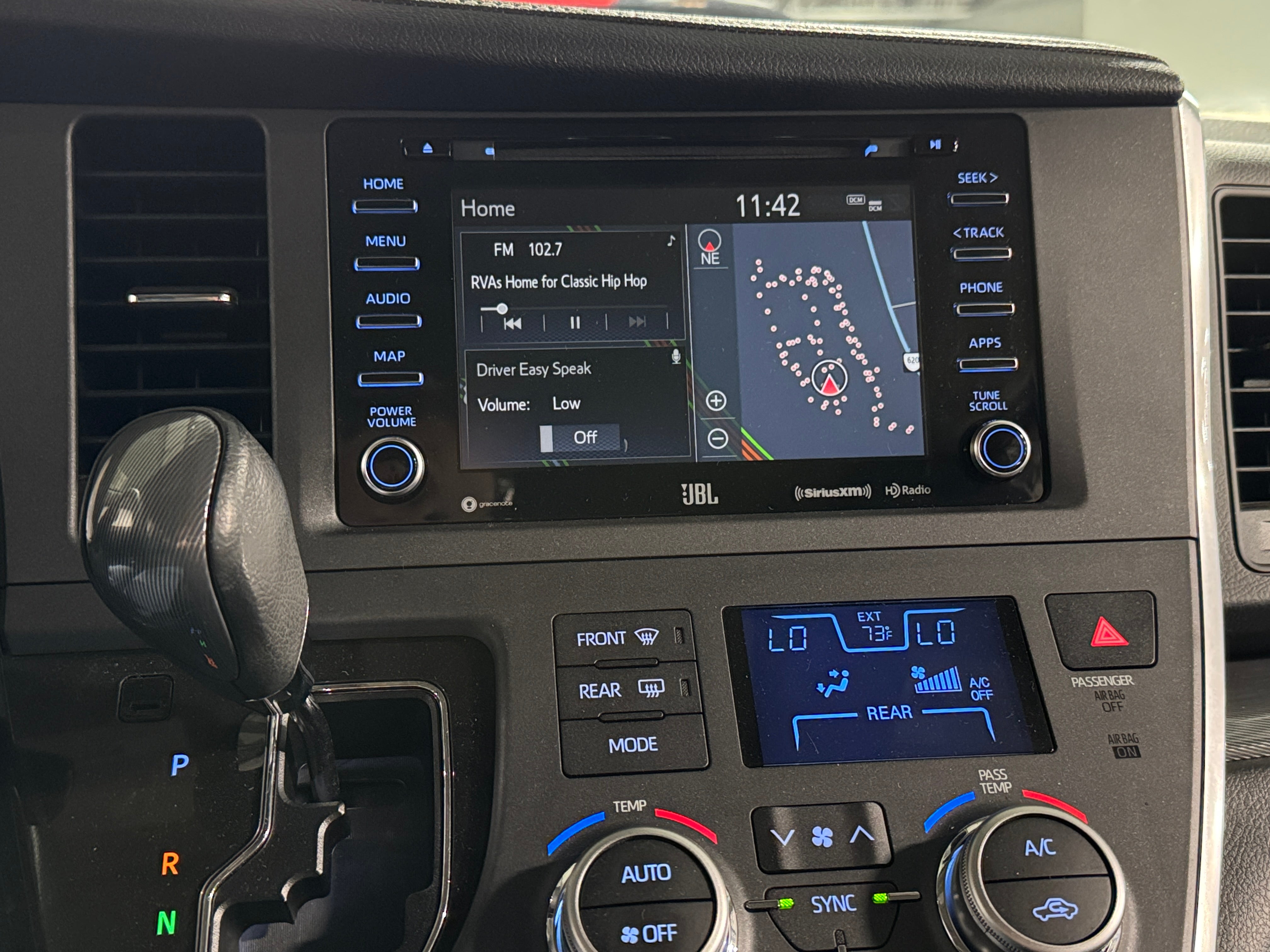 2019 Toyota Sienna SE Premium 3