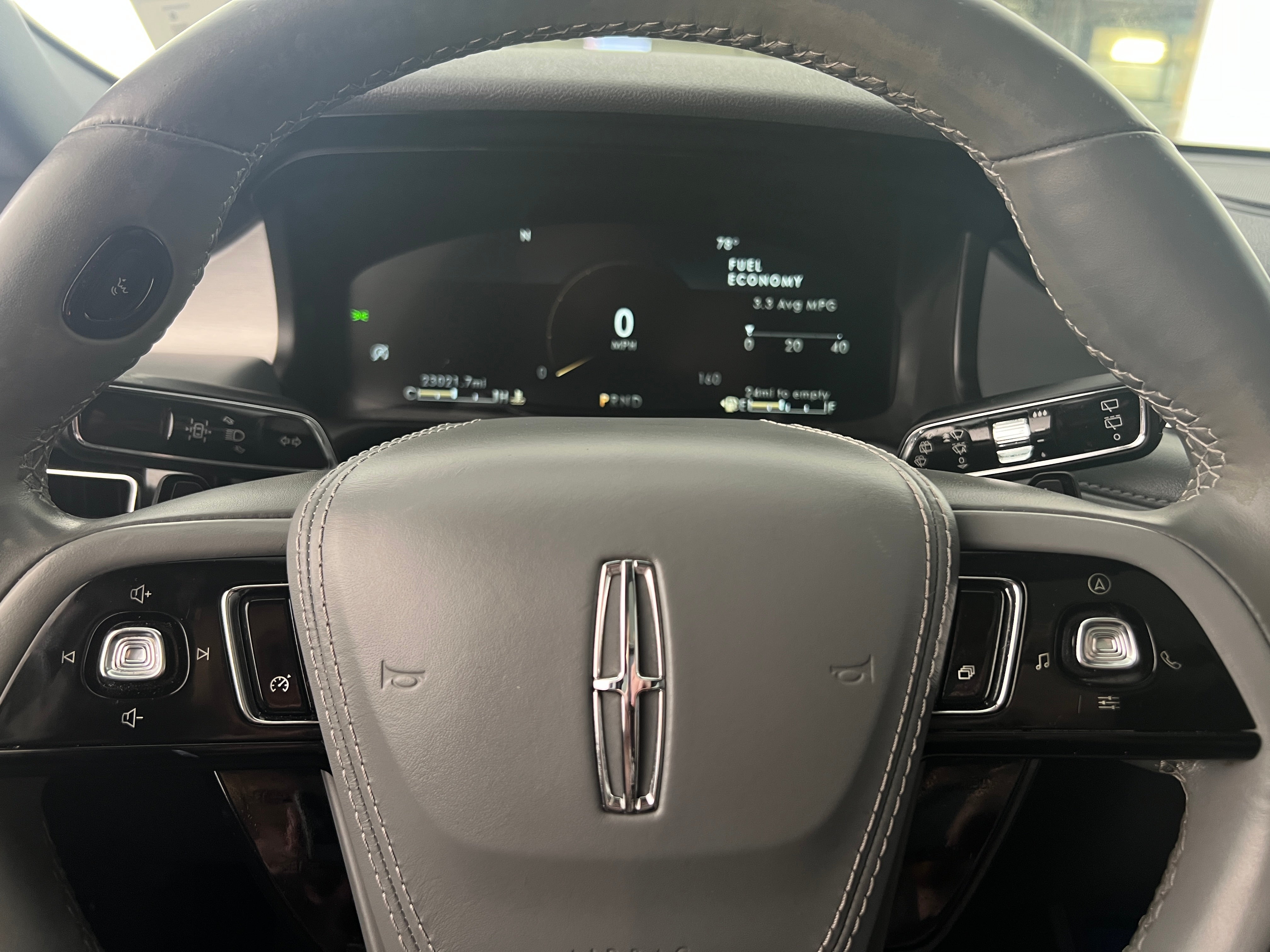 Thumbnail: 2020 Lincoln Aviator - 4