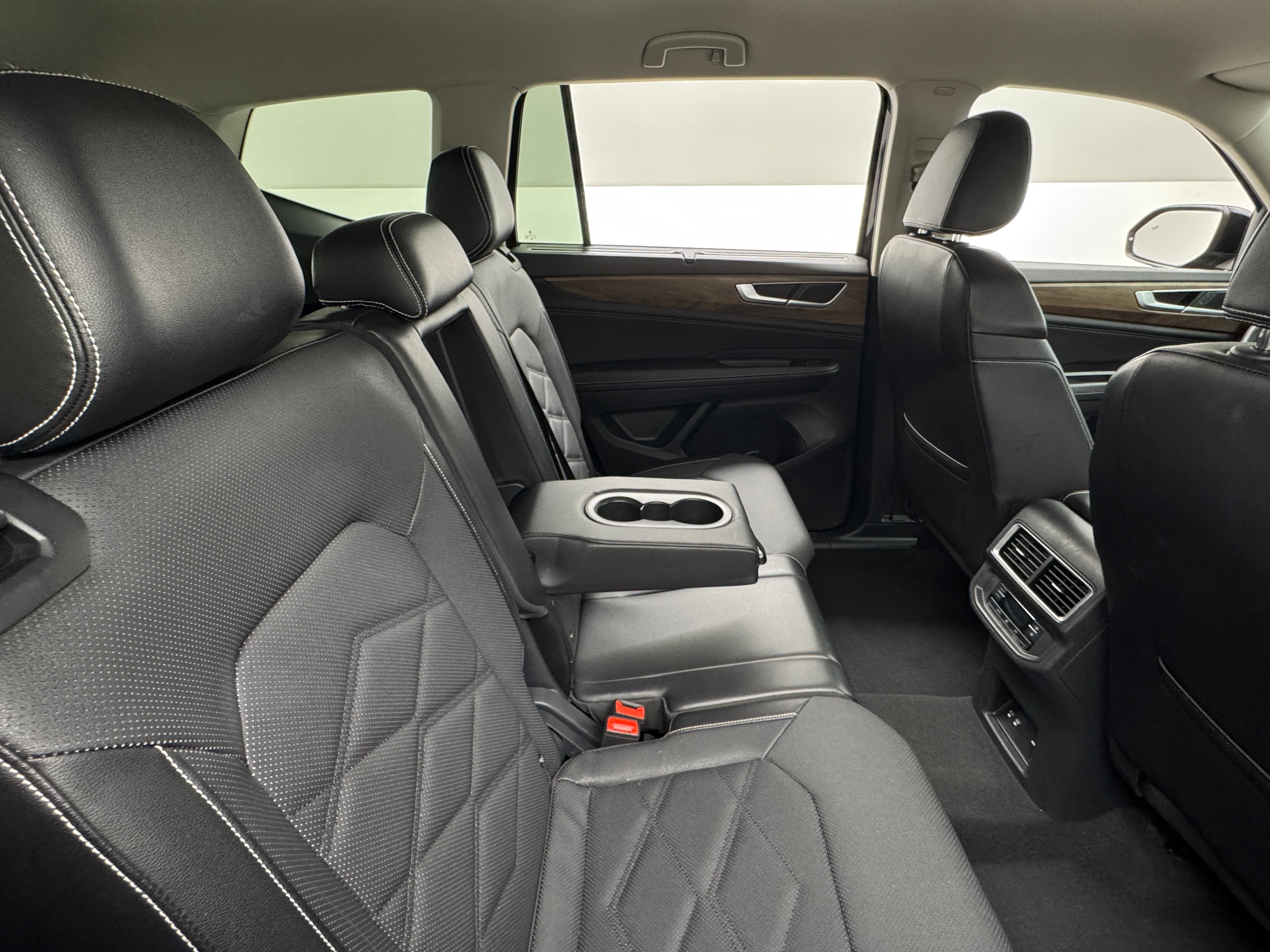 Thumbnail: 2024 Volkswagen Atlas - 5