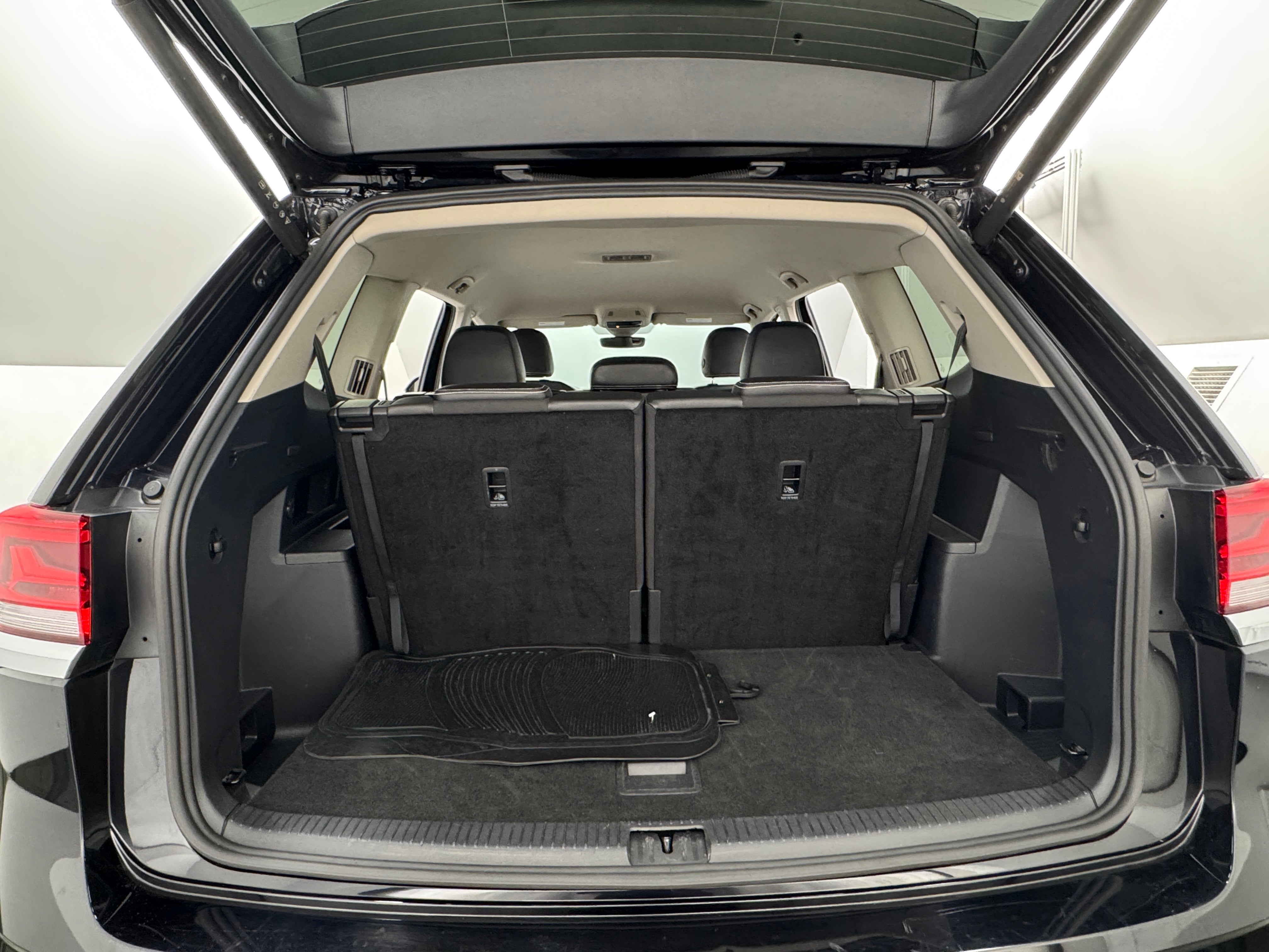 Thumbnail: 2024 Volkswagen Atlas - 6