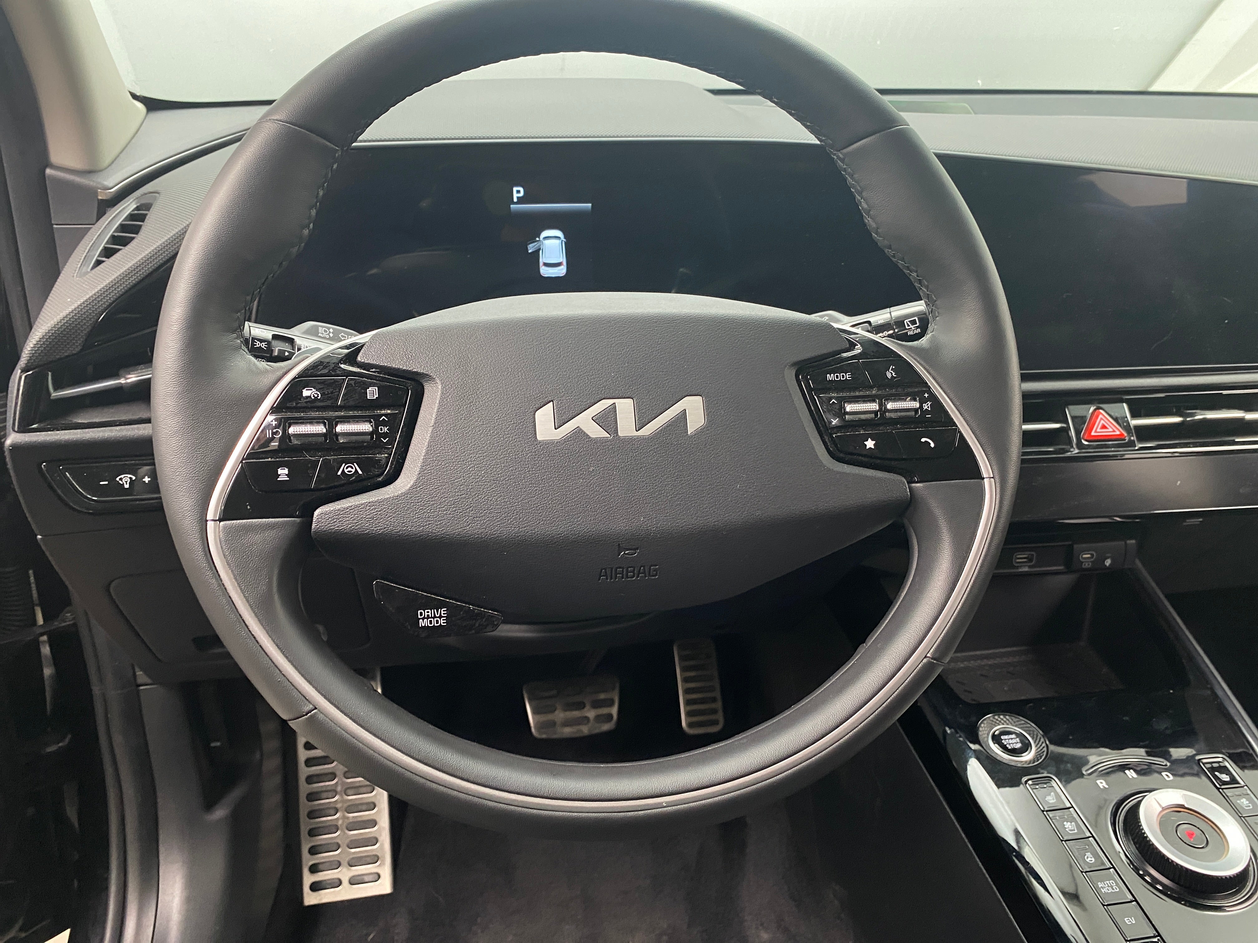 2023 Kia Niro SX Touring 4