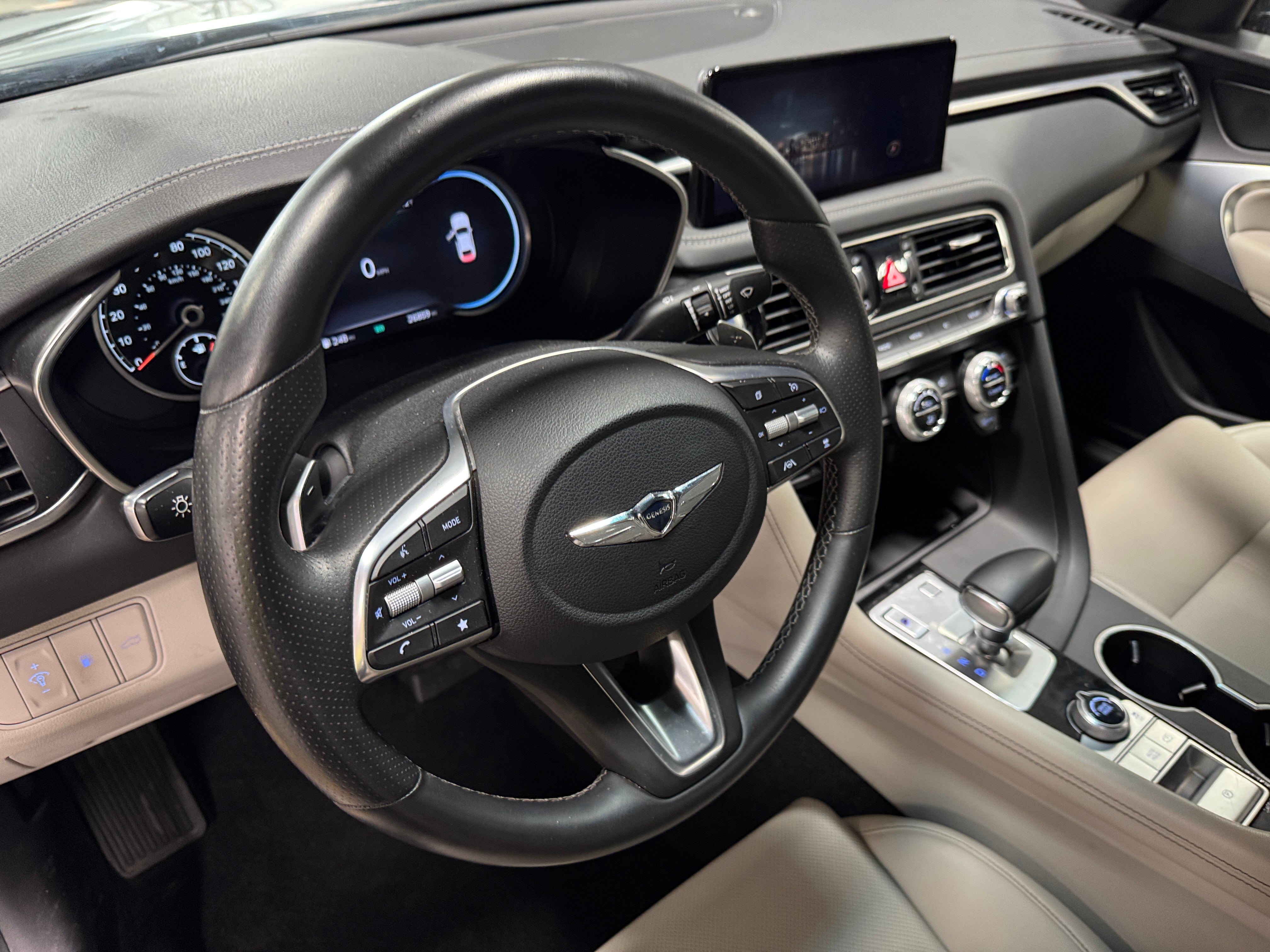 2023 Genesis G70 2.0T 5