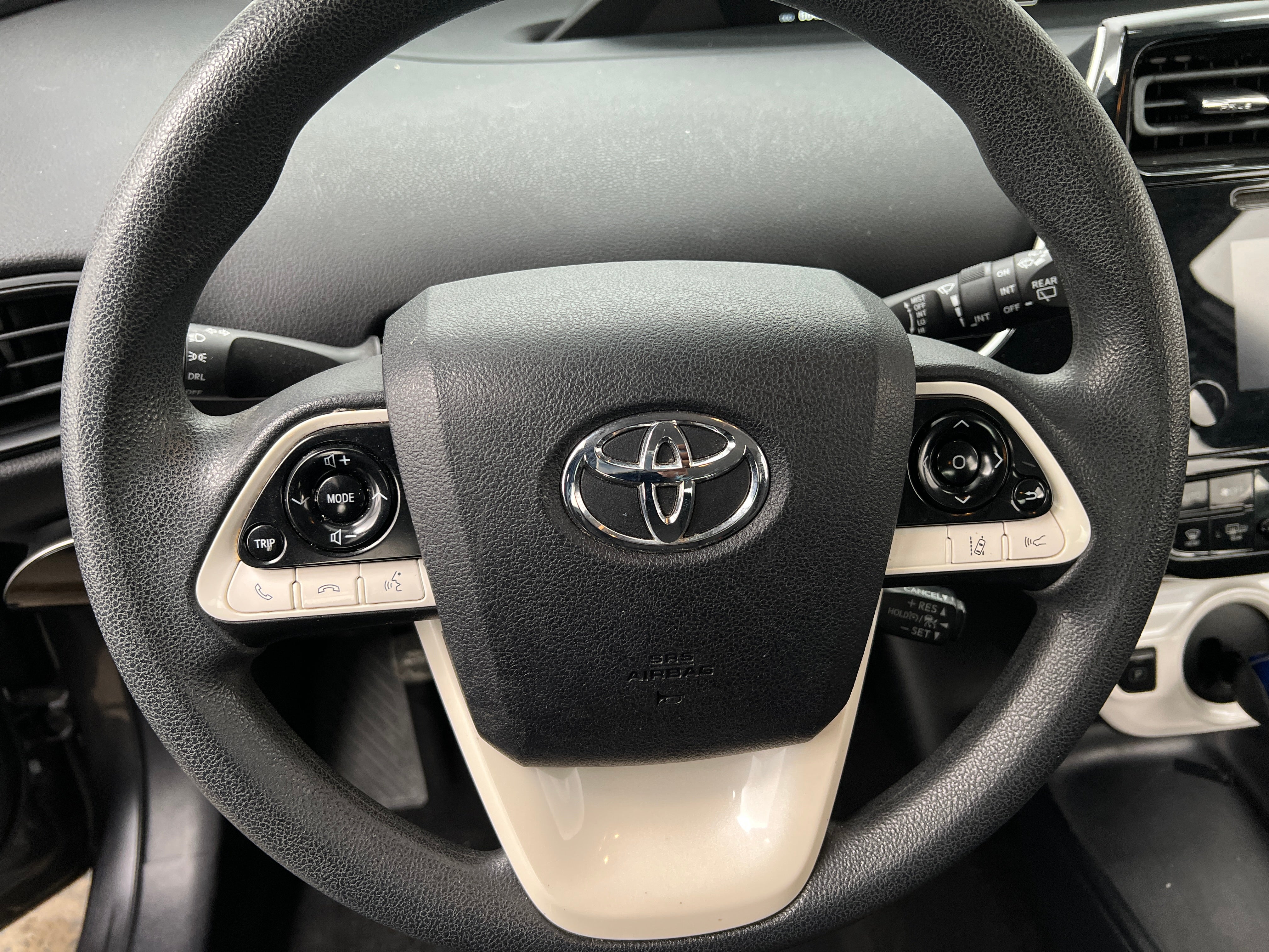 2018 Toyota Prius Two 5