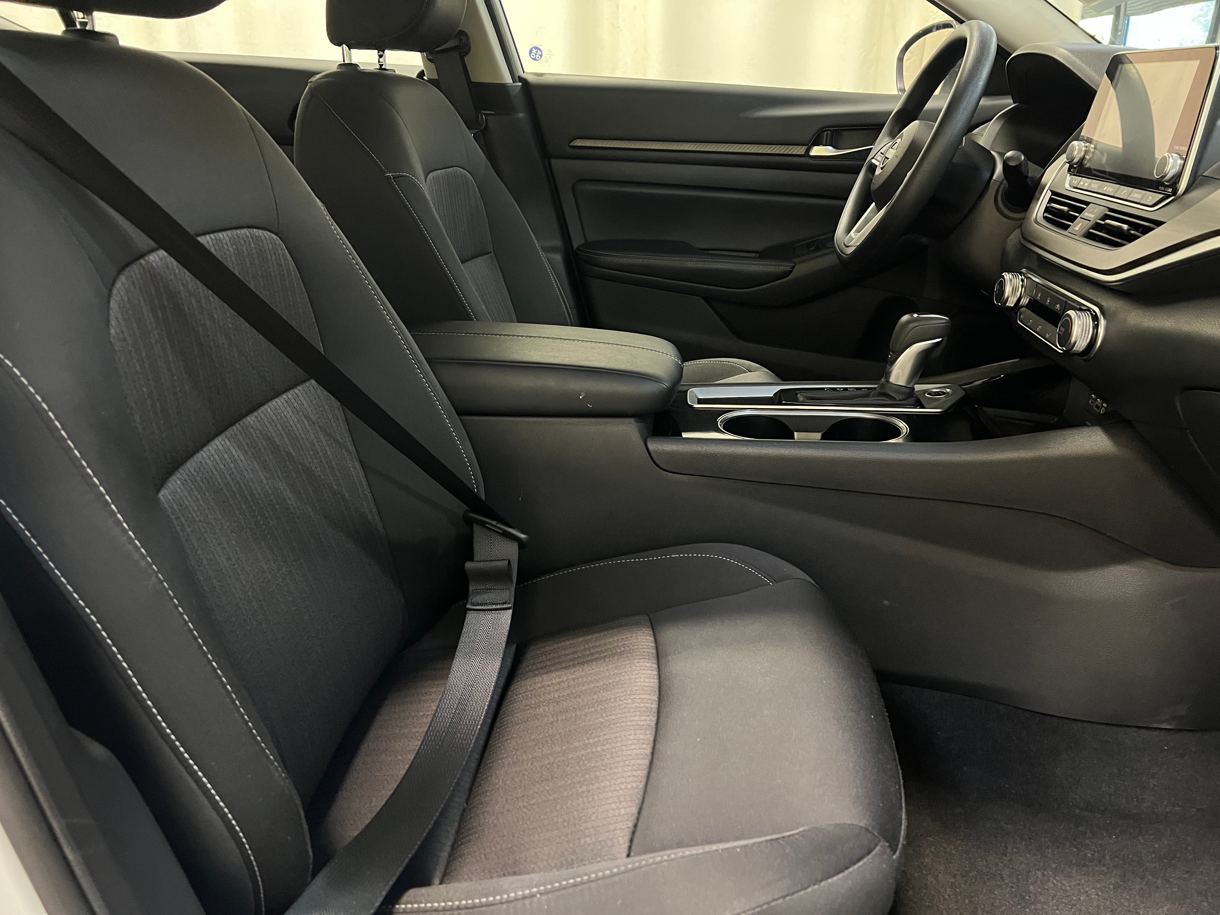 2024 Nissan Altima SV 2