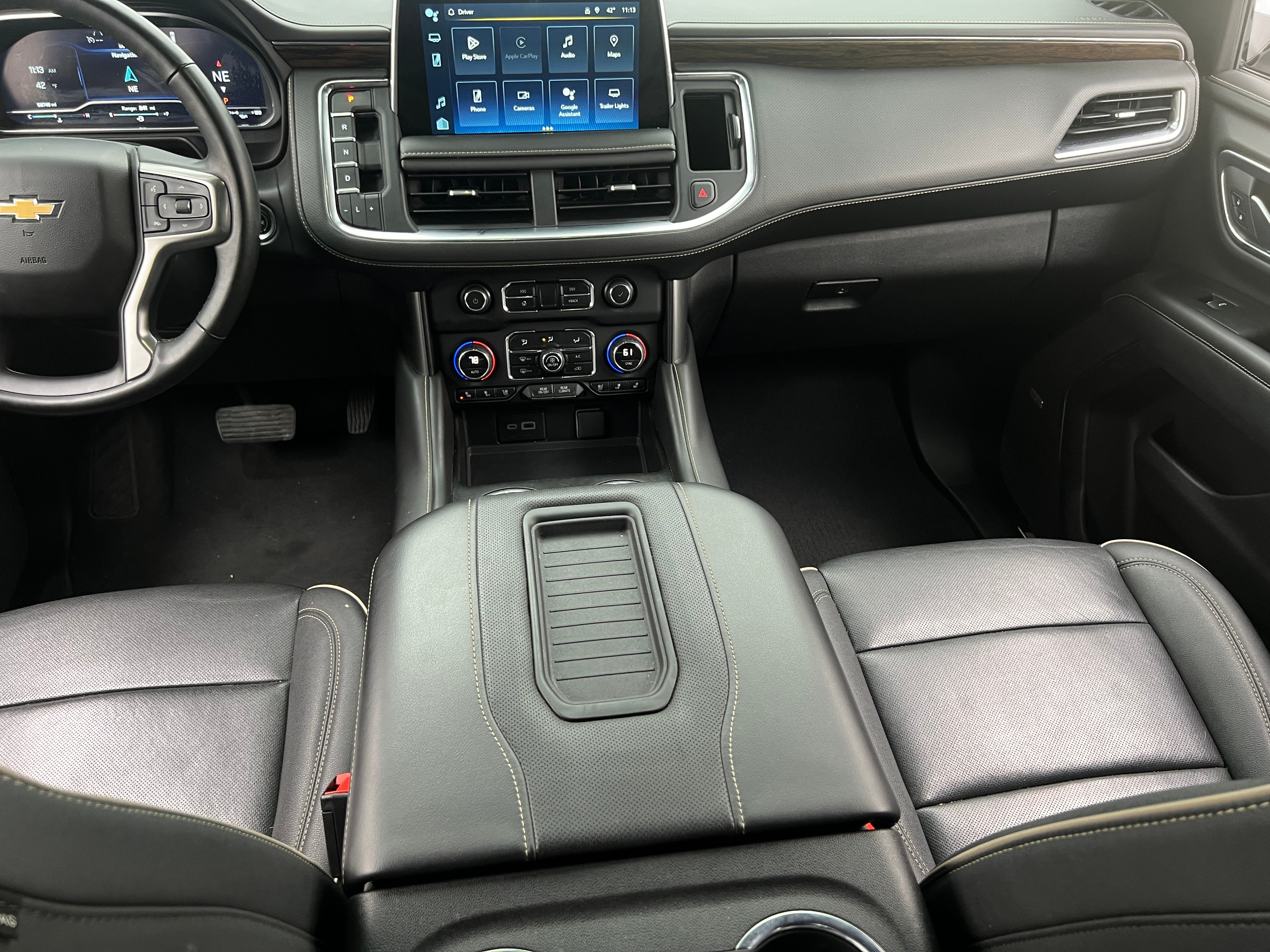 2023 Chevrolet Suburban Premier 2