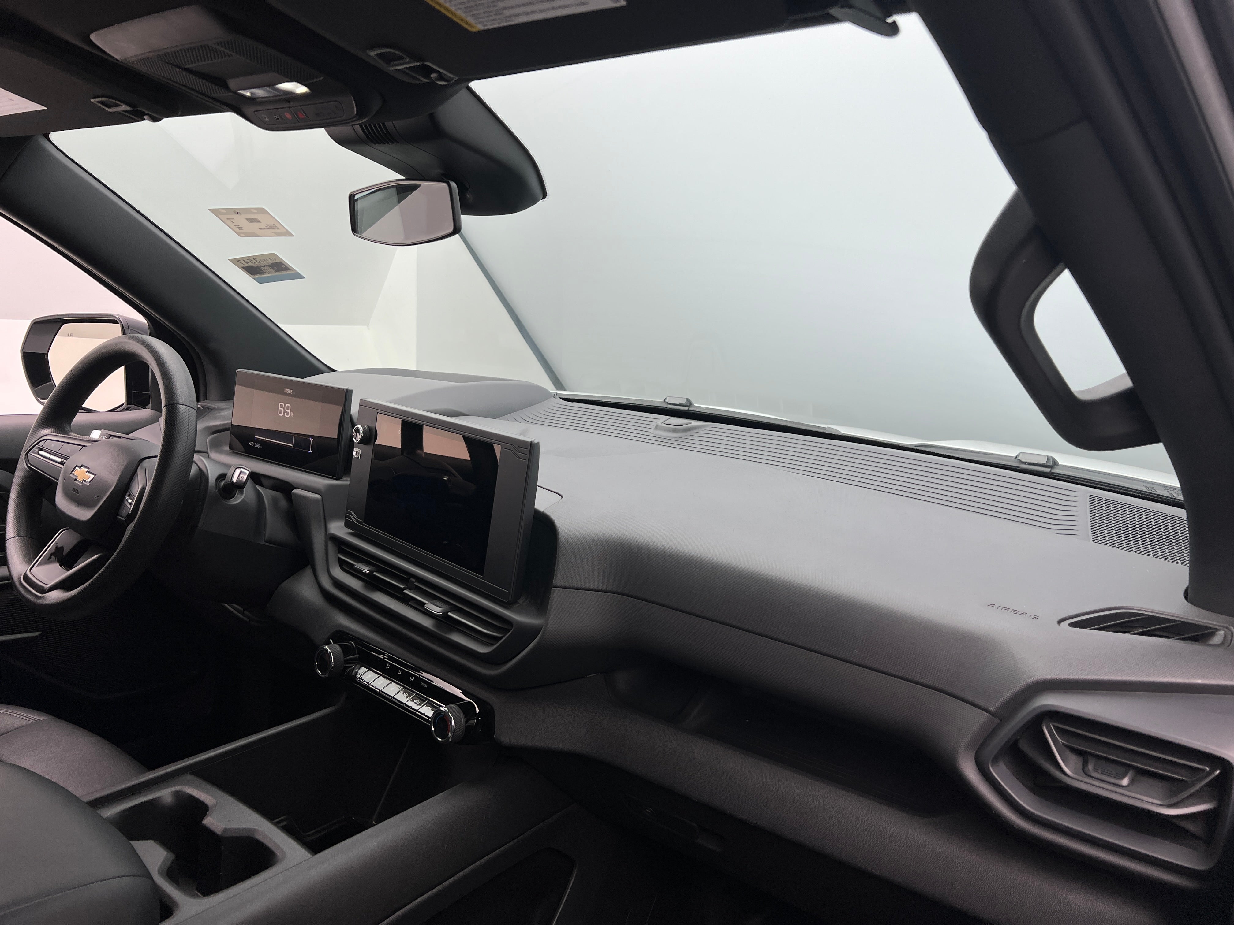 2024 Chevrolet Silverado EV Work Truck 3