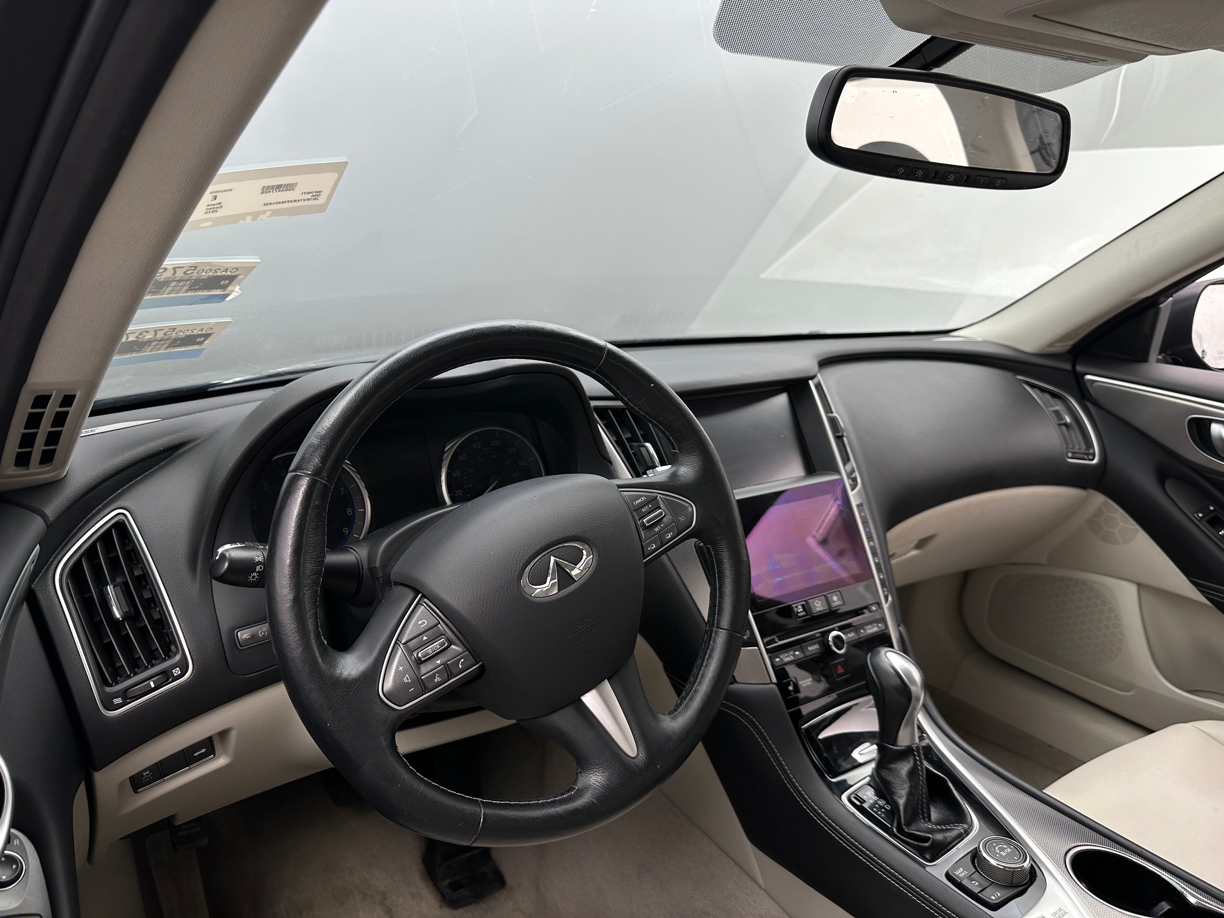 2015 INFINITI Q50 Premium 3