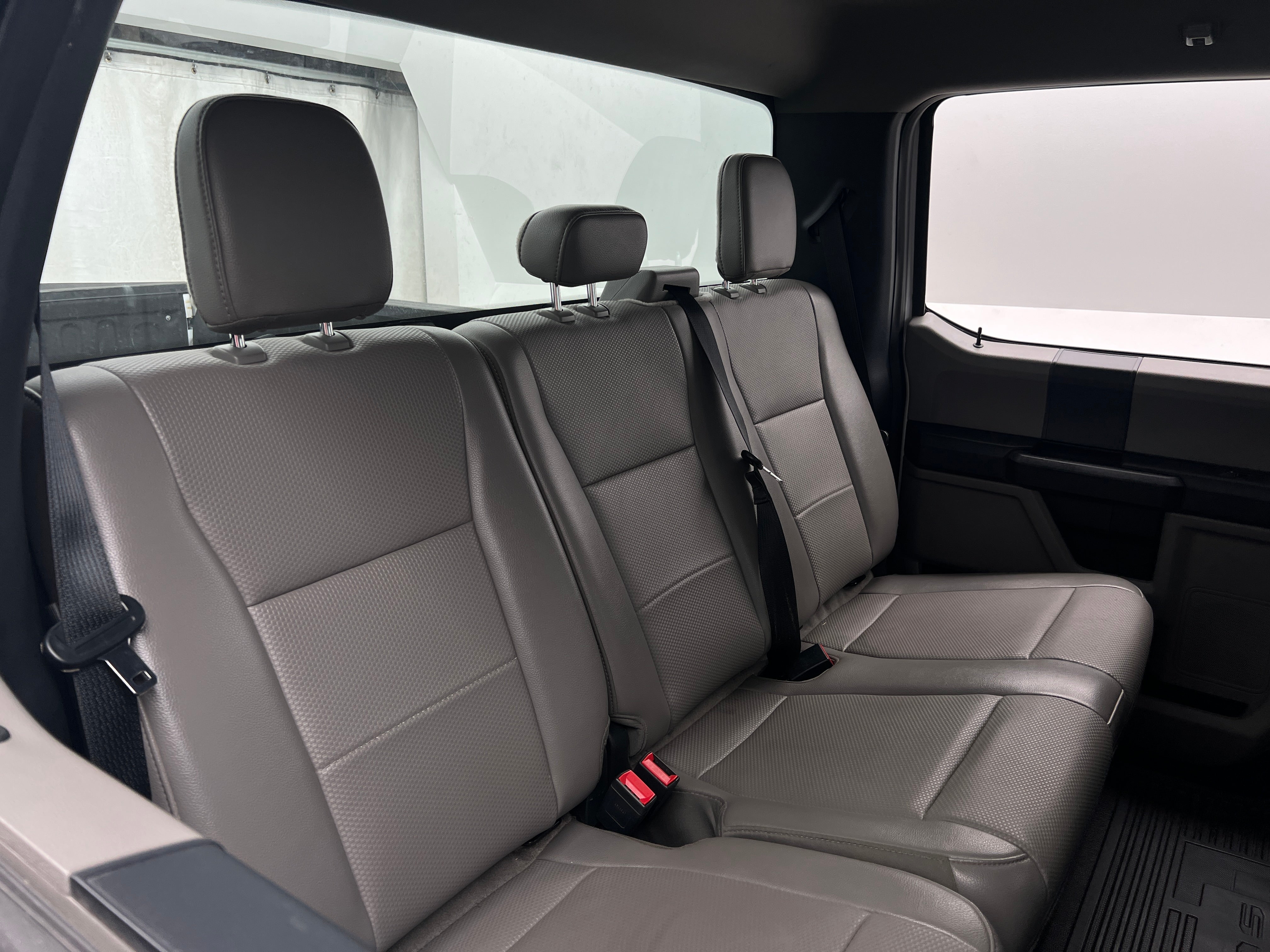 2022 Ford Econoline E-250 6