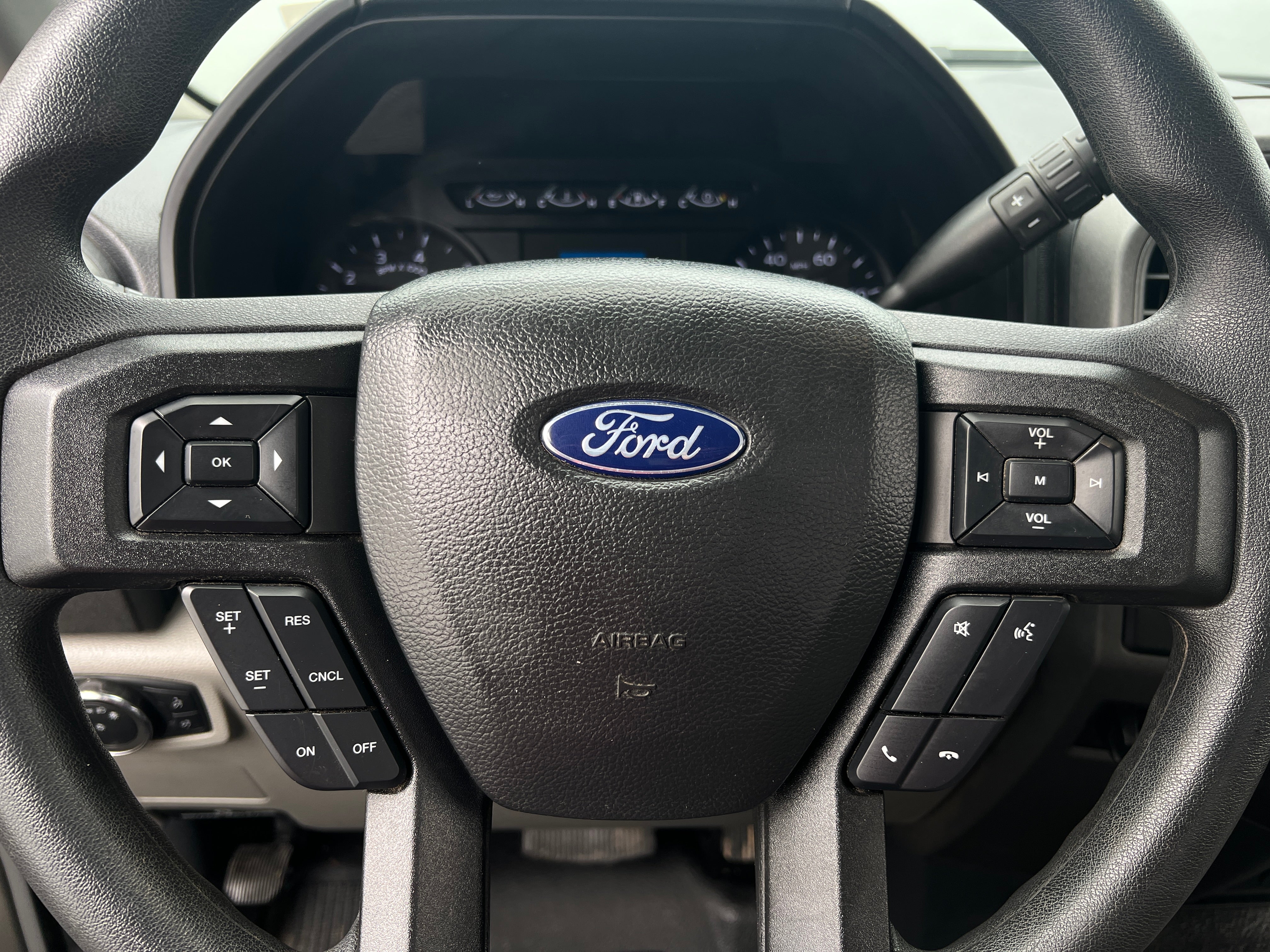 2022 Ford Econoline E-250 5