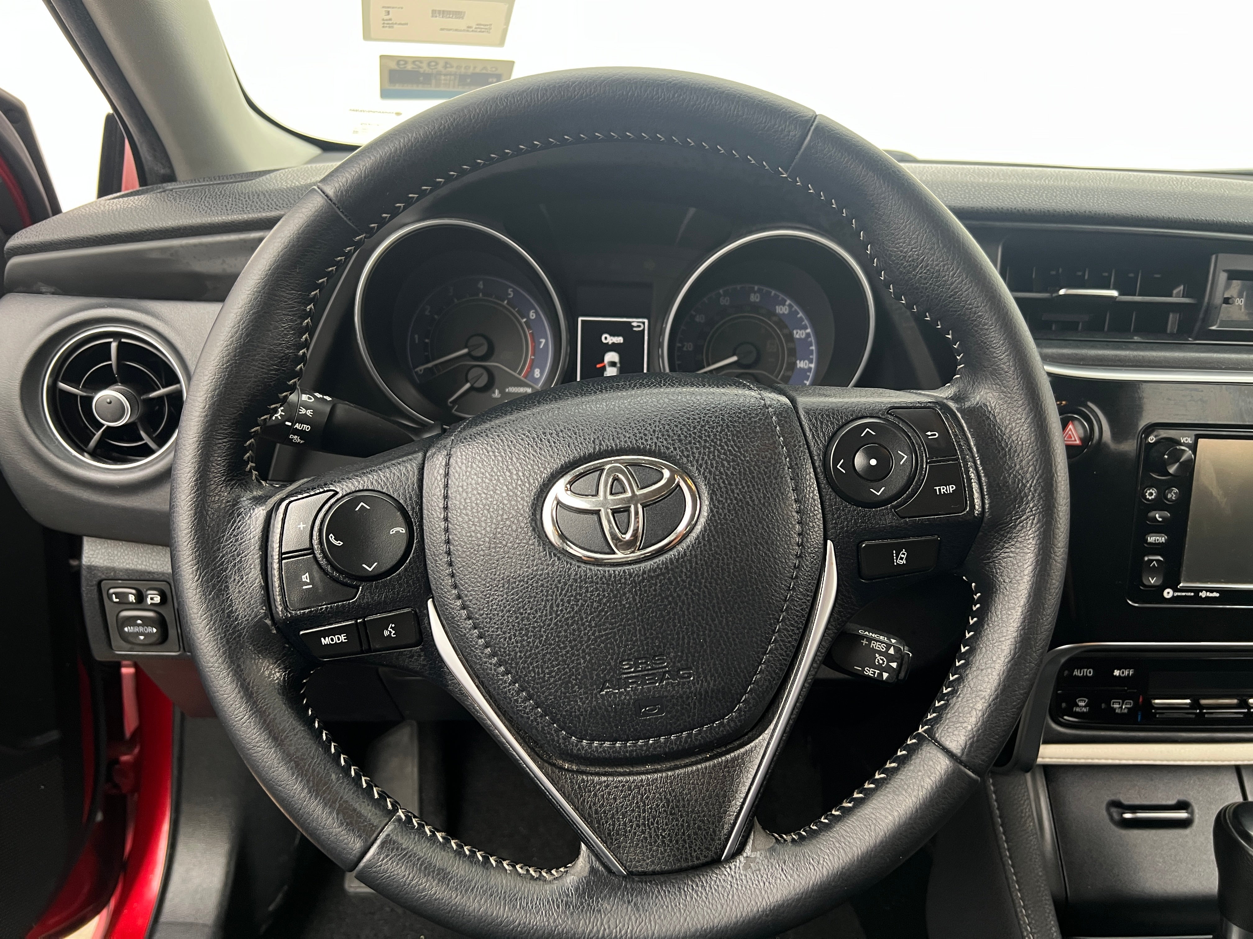 2018 Toyota Corolla iM Base 5