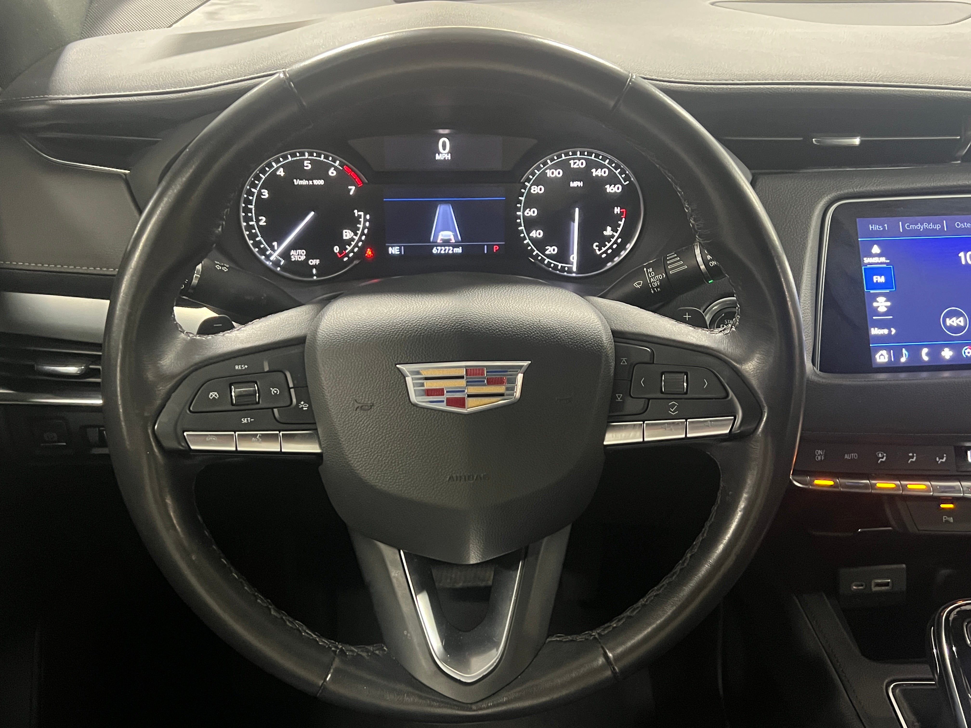 2023 Cadillac XT4 Premium Luxury 4