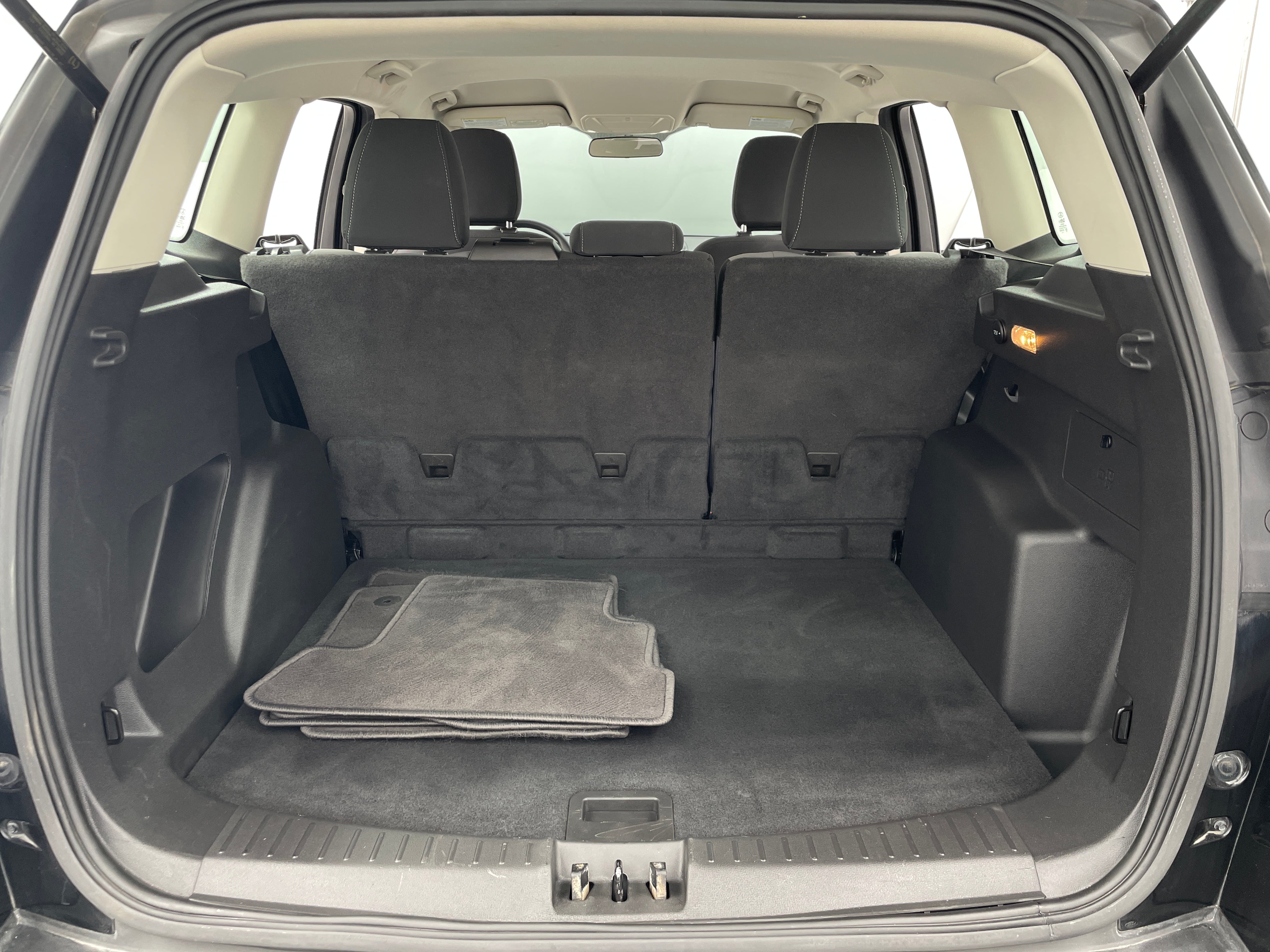 2019 Ford Escape S 7