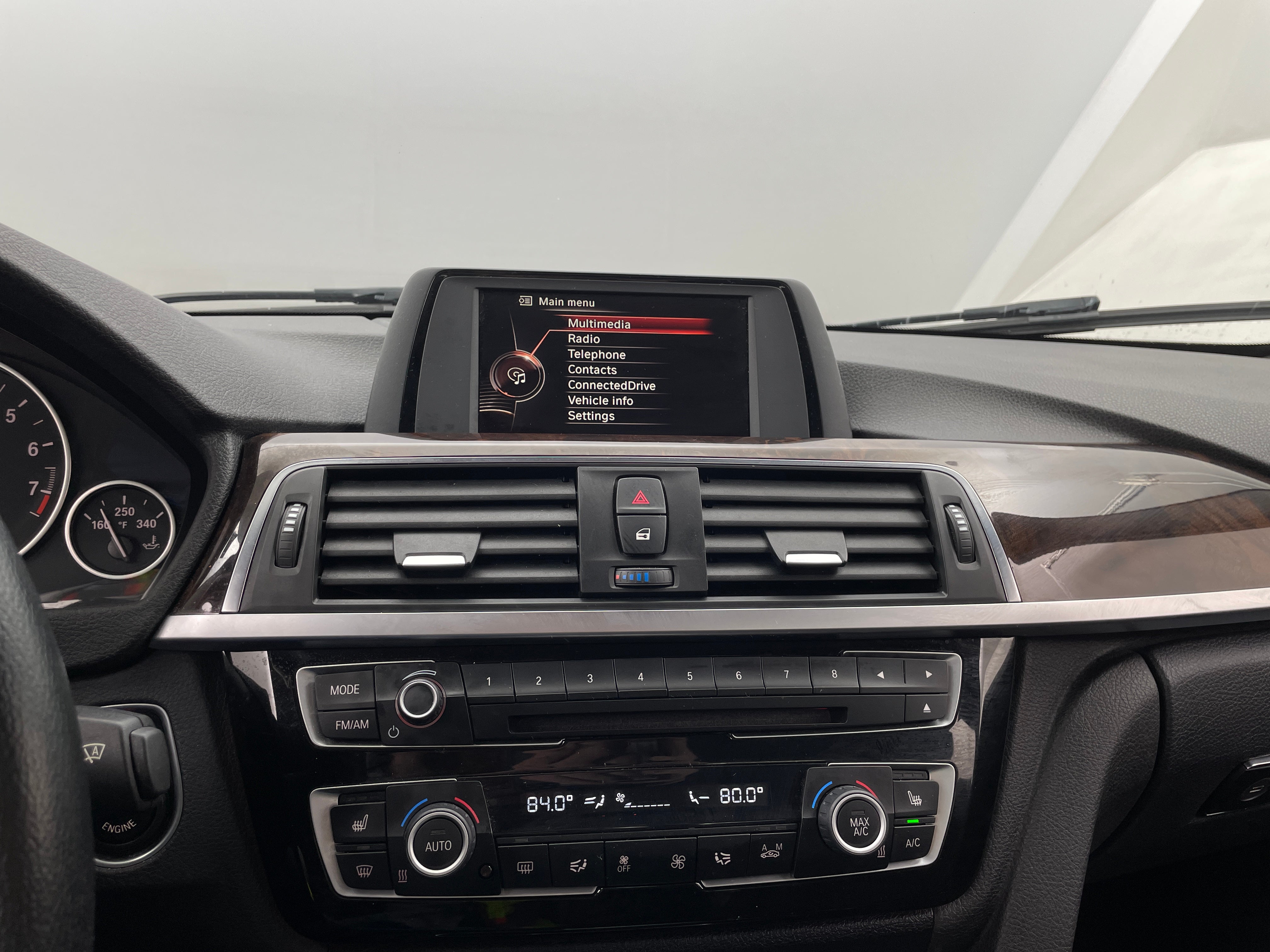 2016 BMW 3 Series 320i xDrive 4