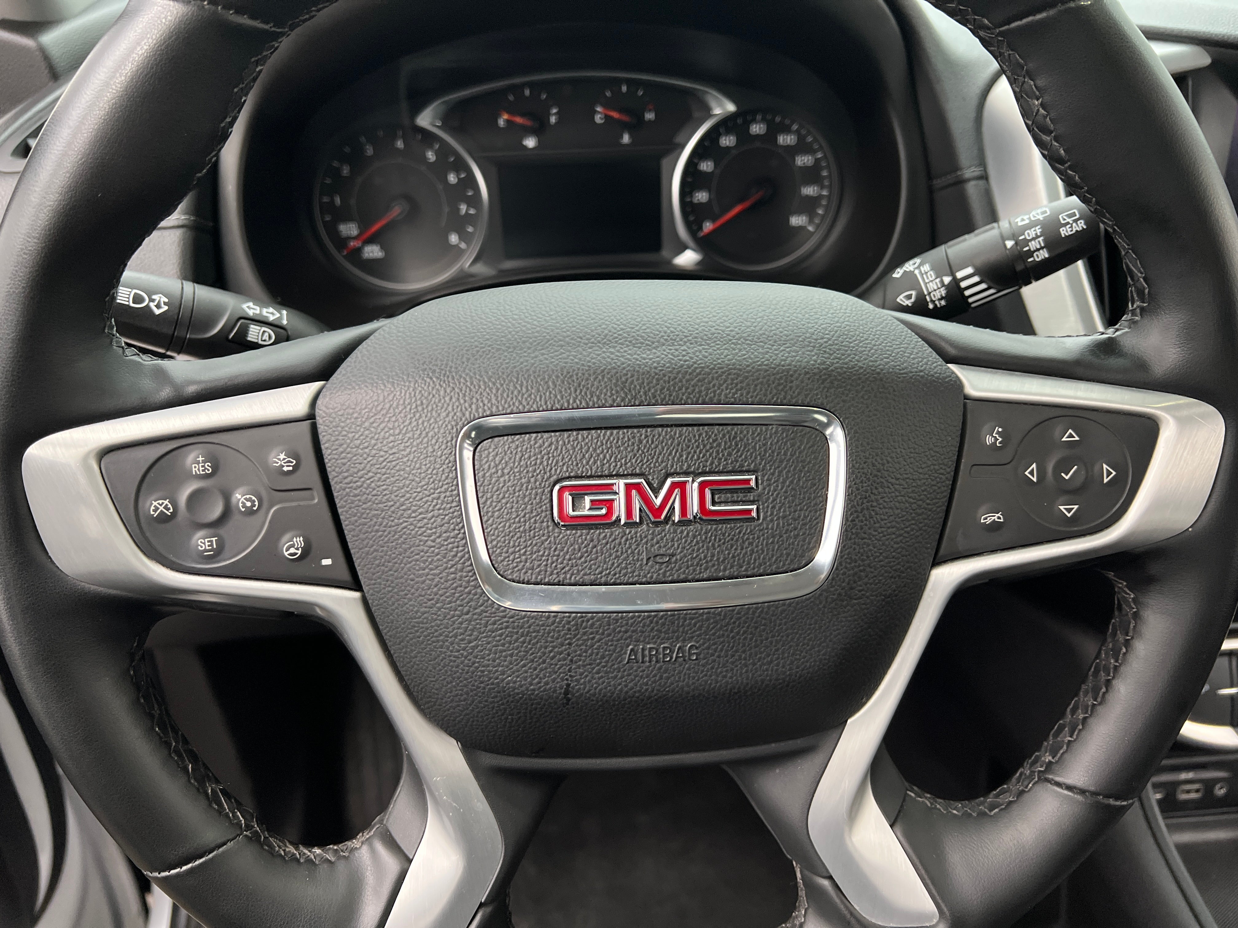 2024 GMC Terrain SLT 4