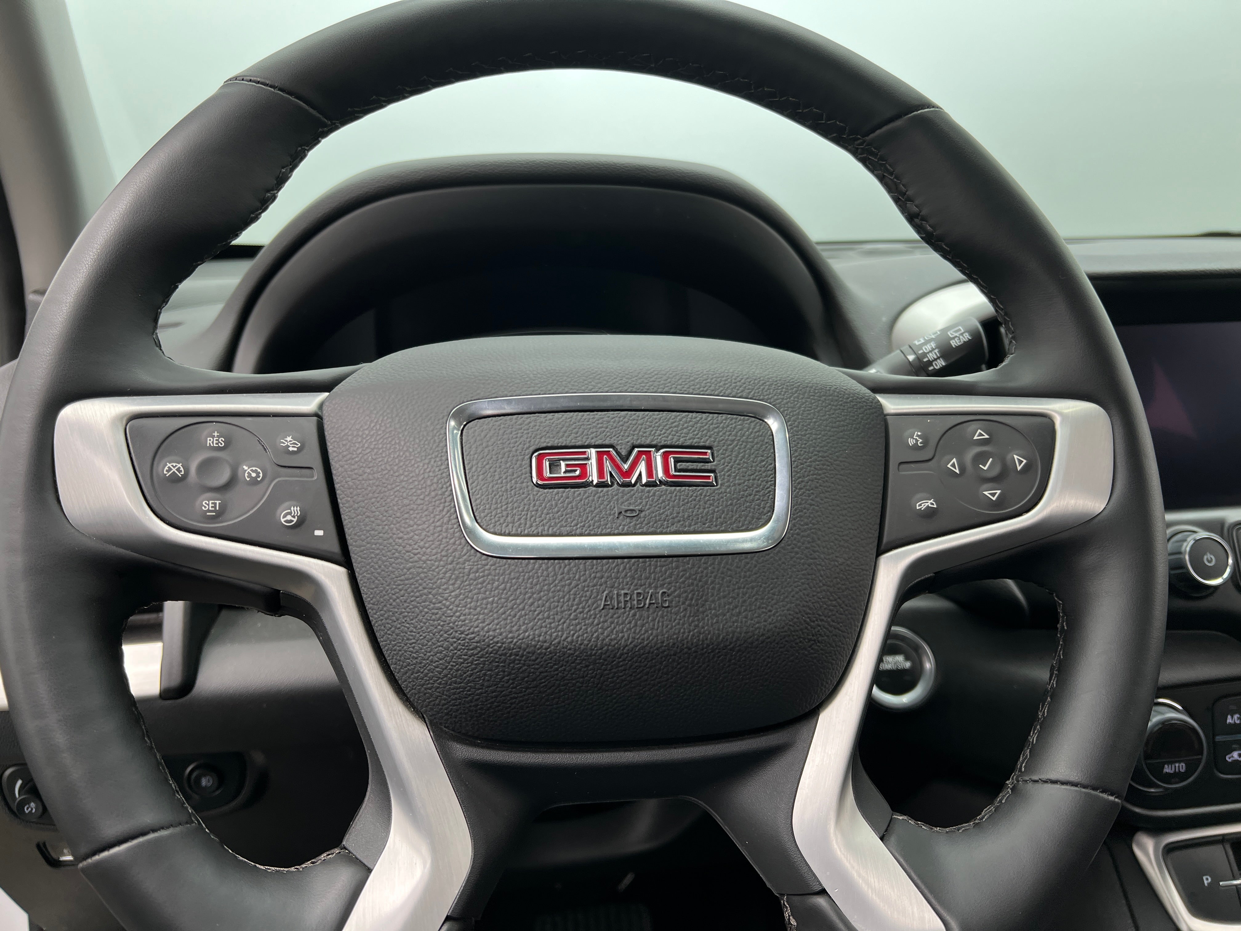 2024 GMC Terrain SLT 4