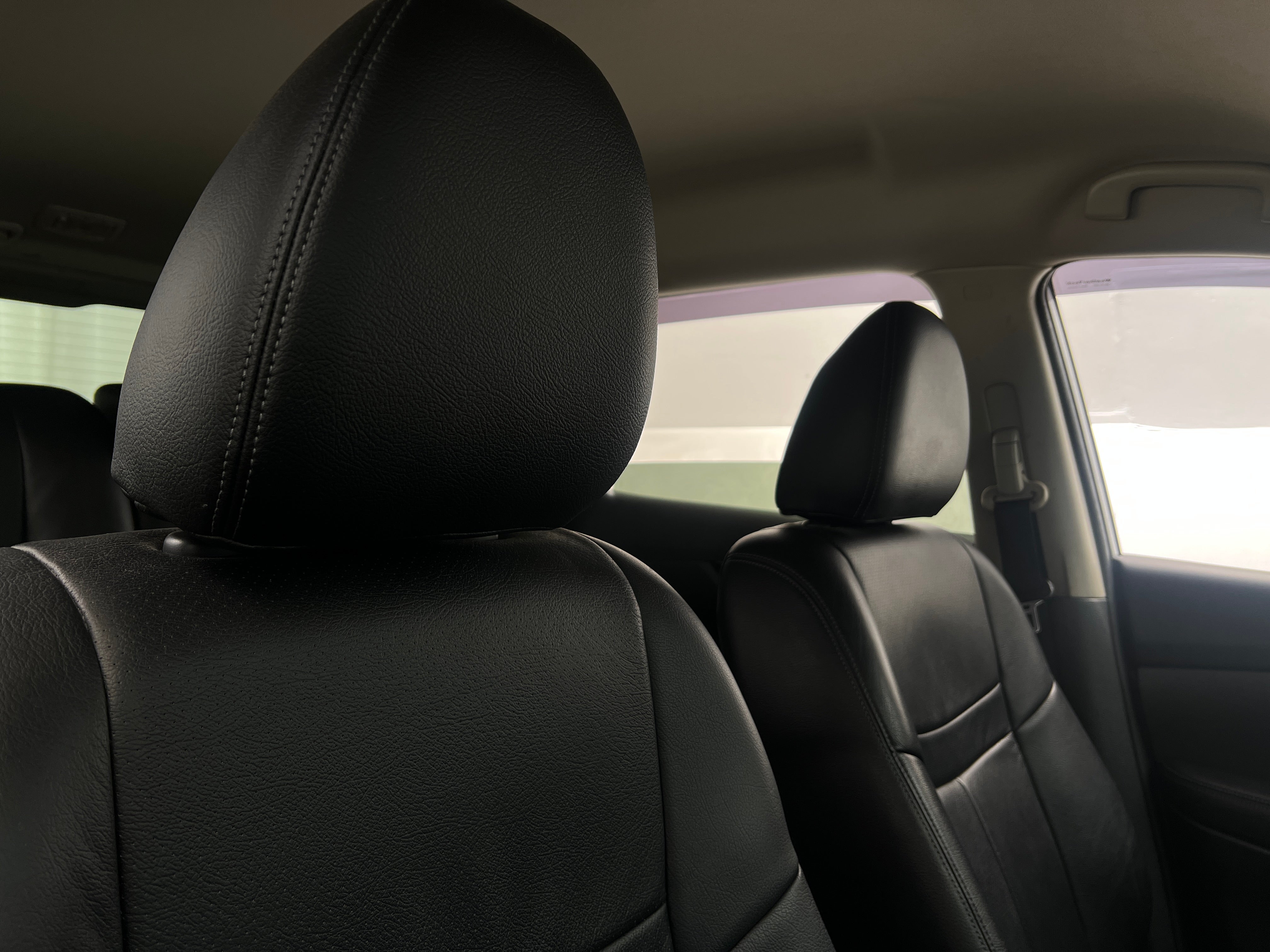 2018 Nissan Rogue SV 2