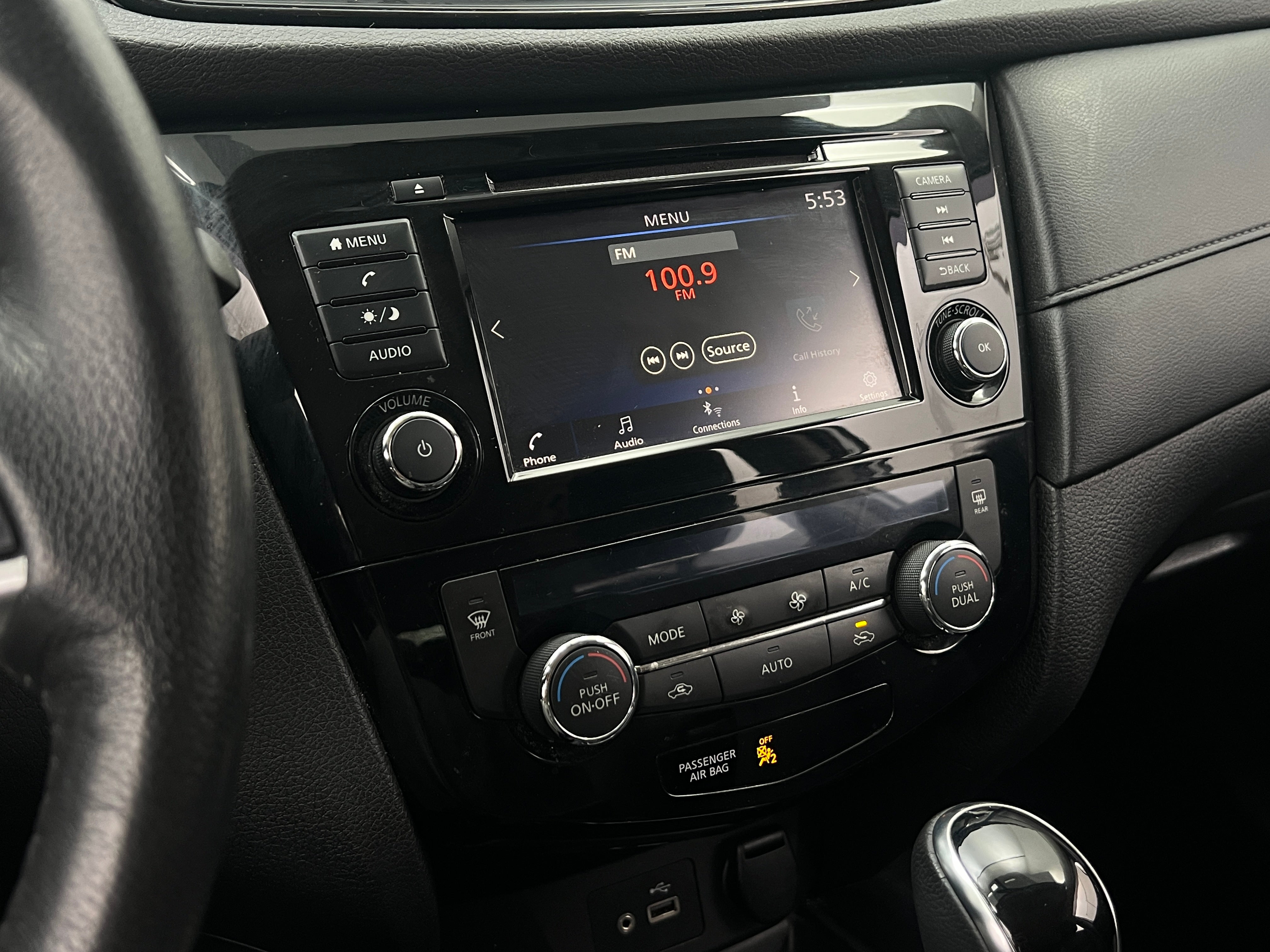 2018 Nissan Rogue SV 4