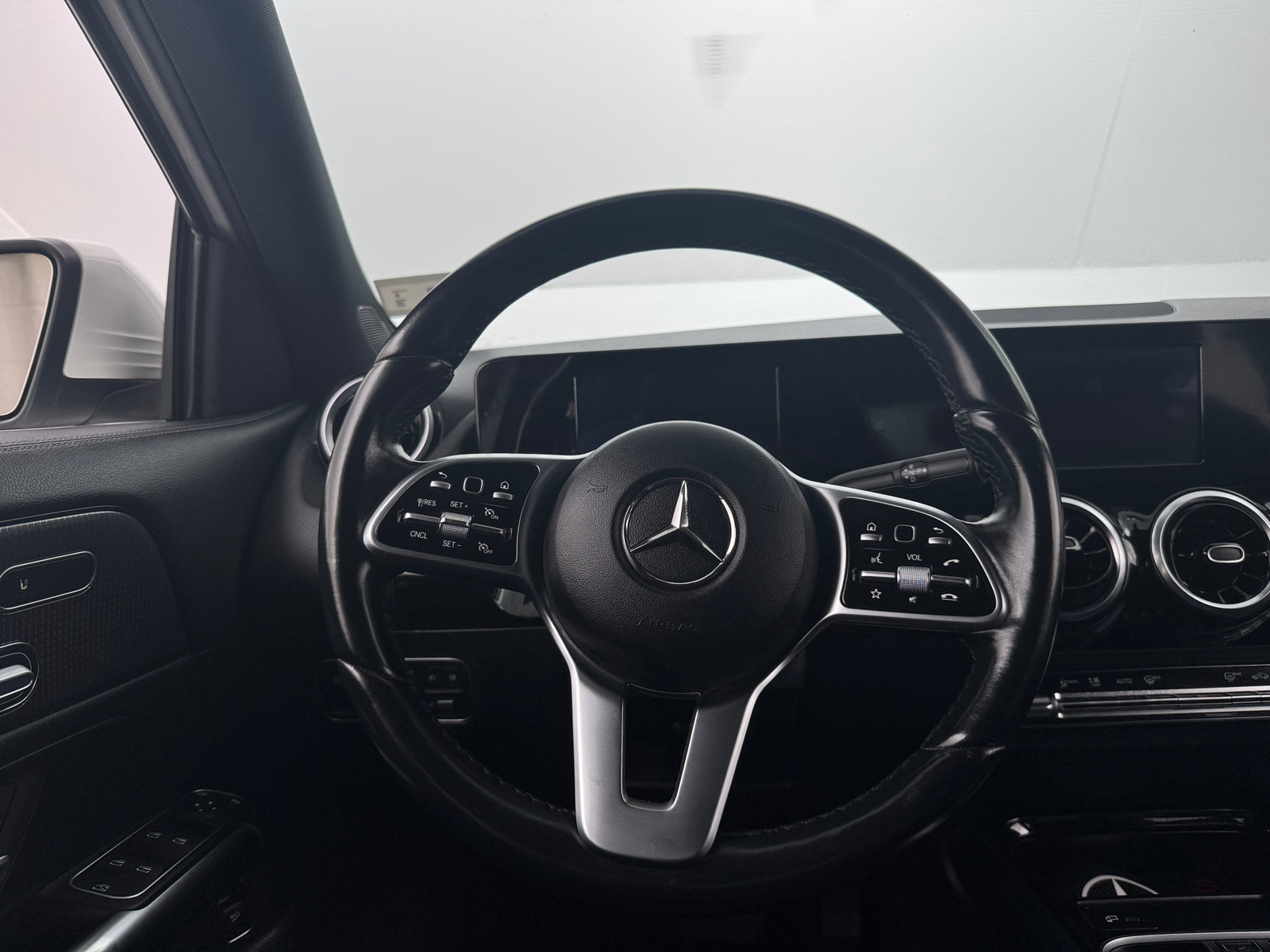 Thumbnail: 2023 Mercedes-Benz GLA - 5