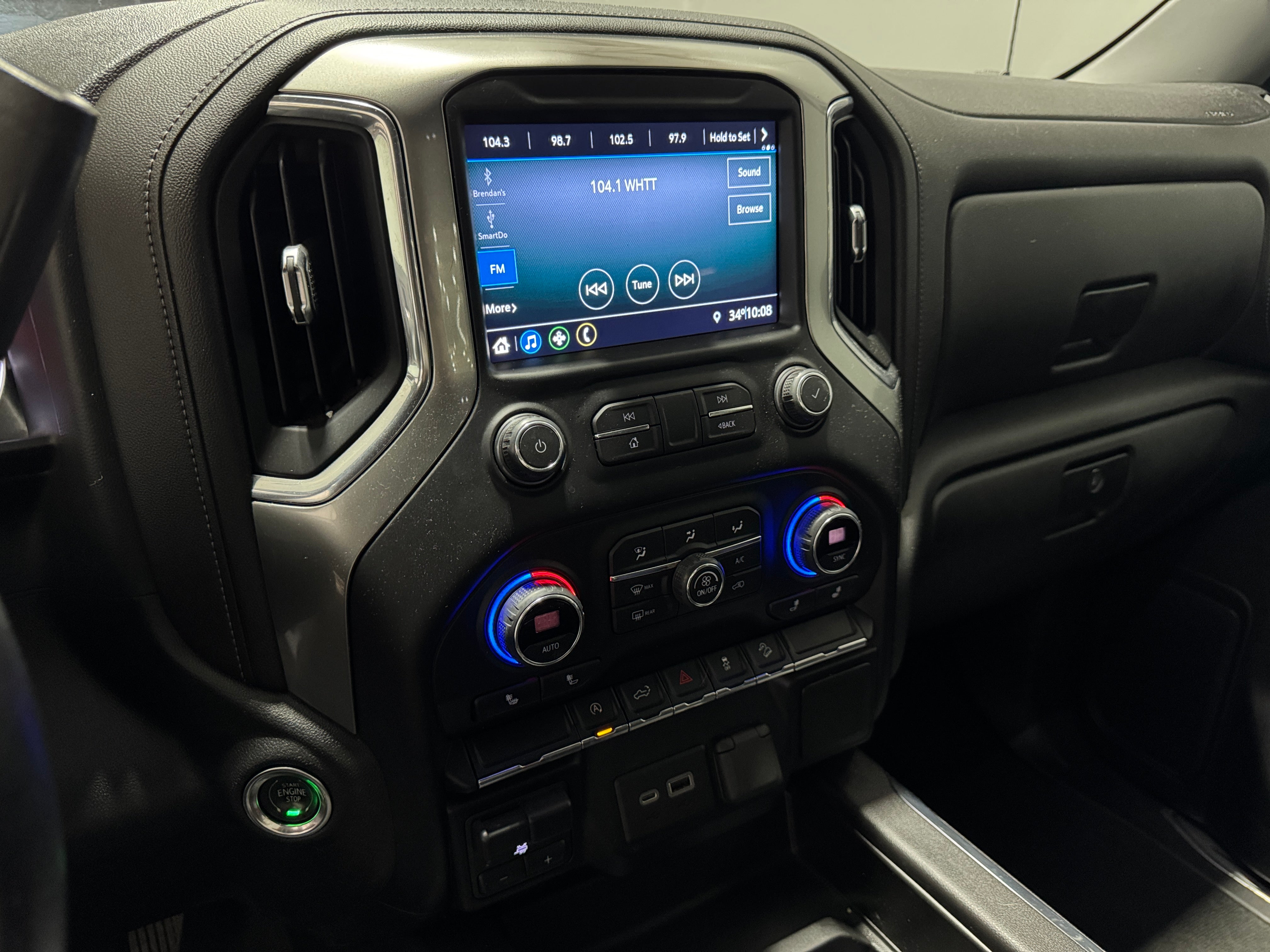 2021 Chevrolet Silverado 1500  4