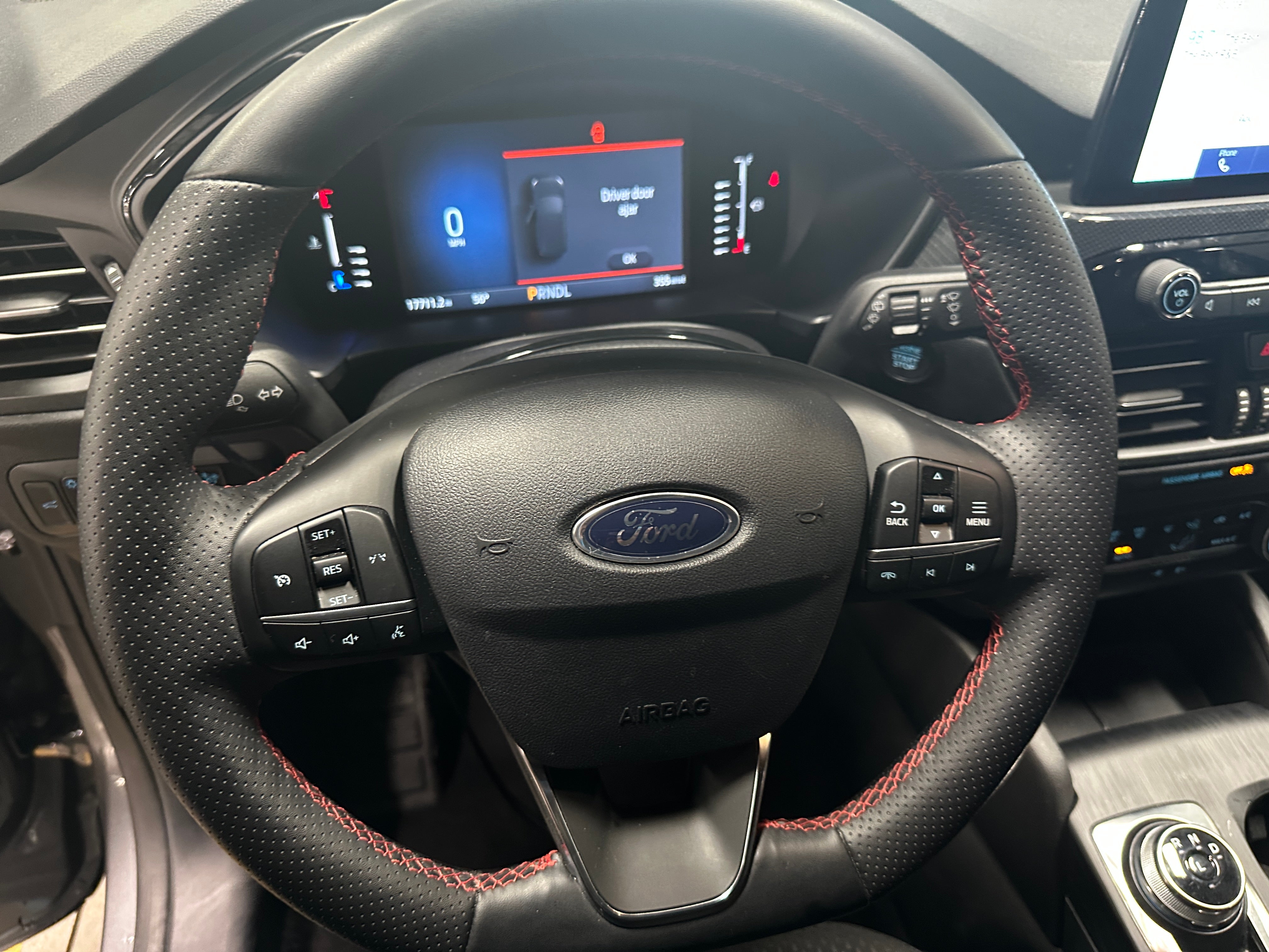 2024 Ford Escape ST-Line 5