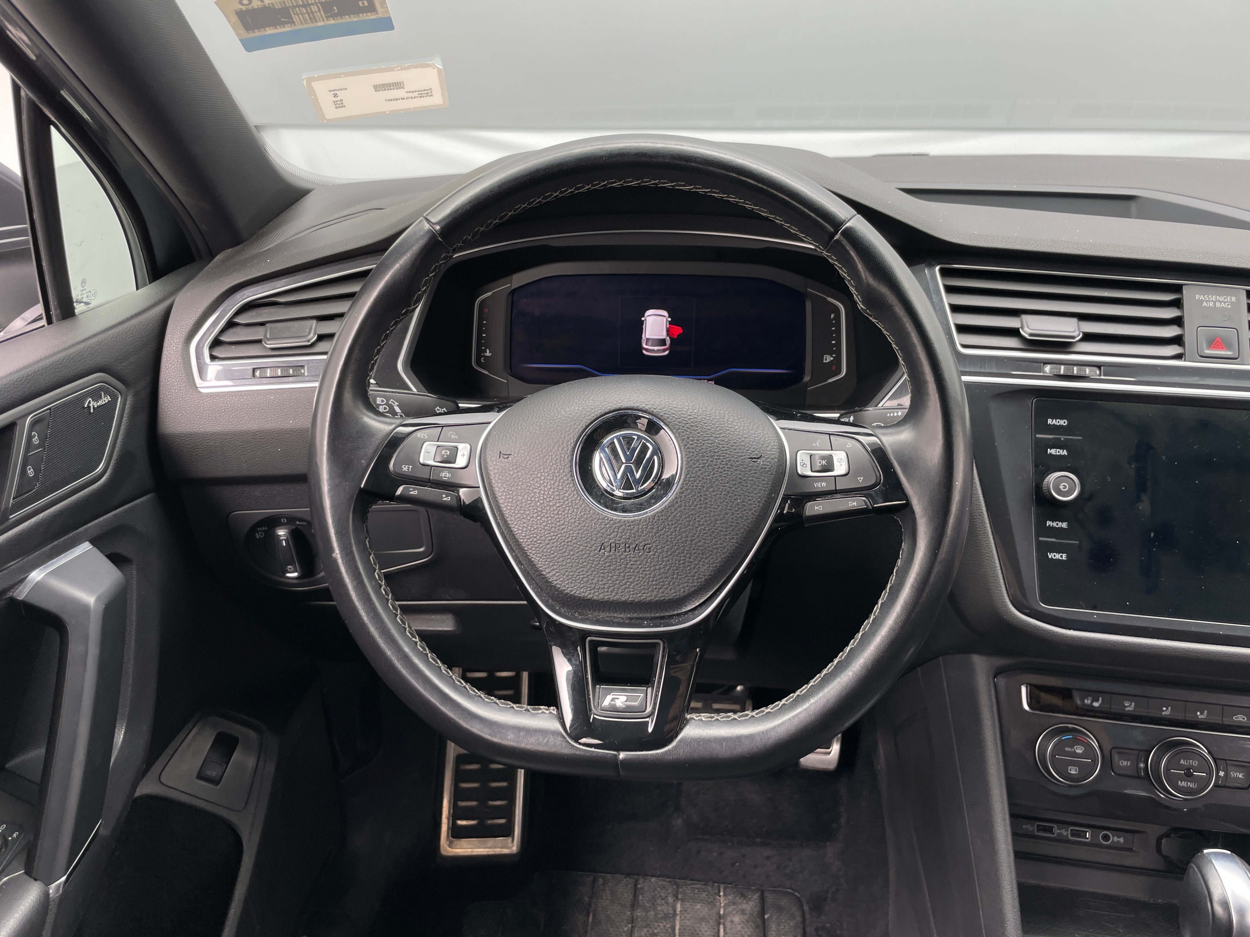 2020 Volkswagen Tiguan SE R-Line 4