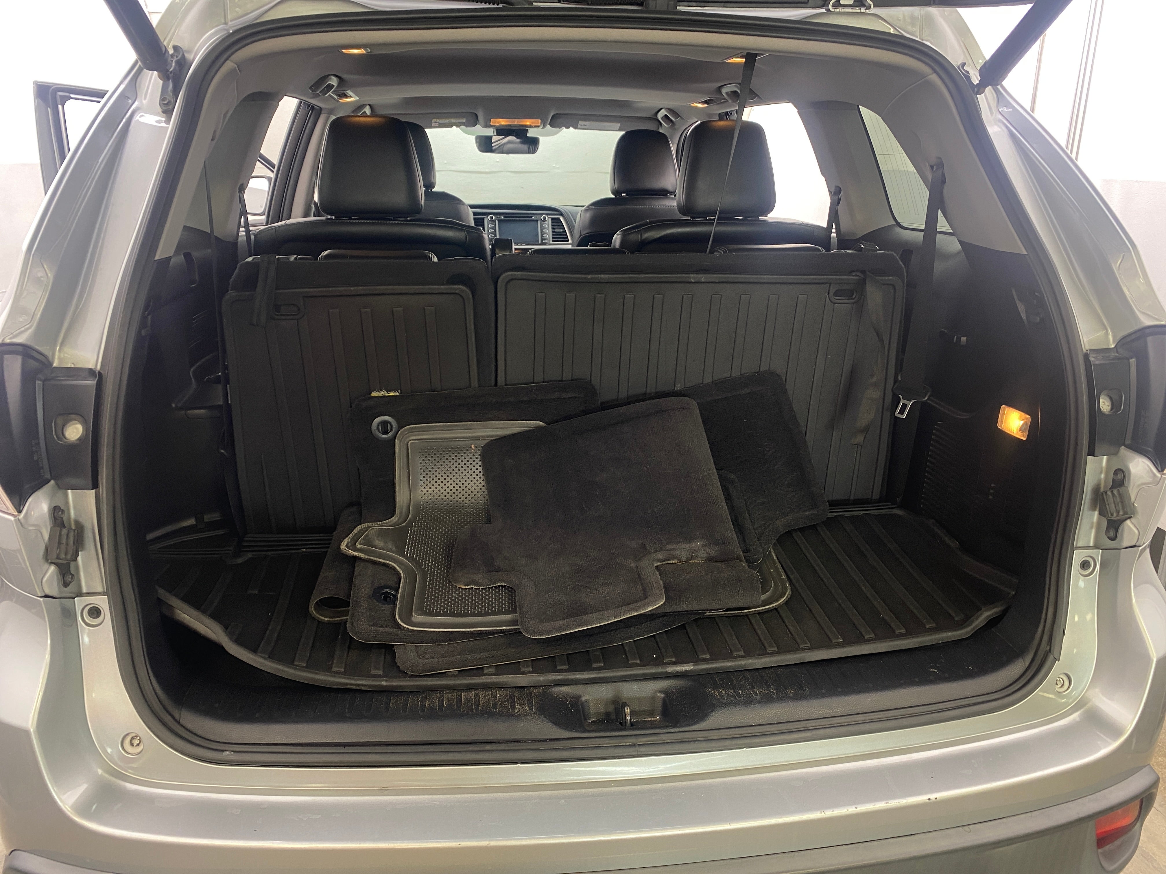 2017 Toyota Highlander SE 6
