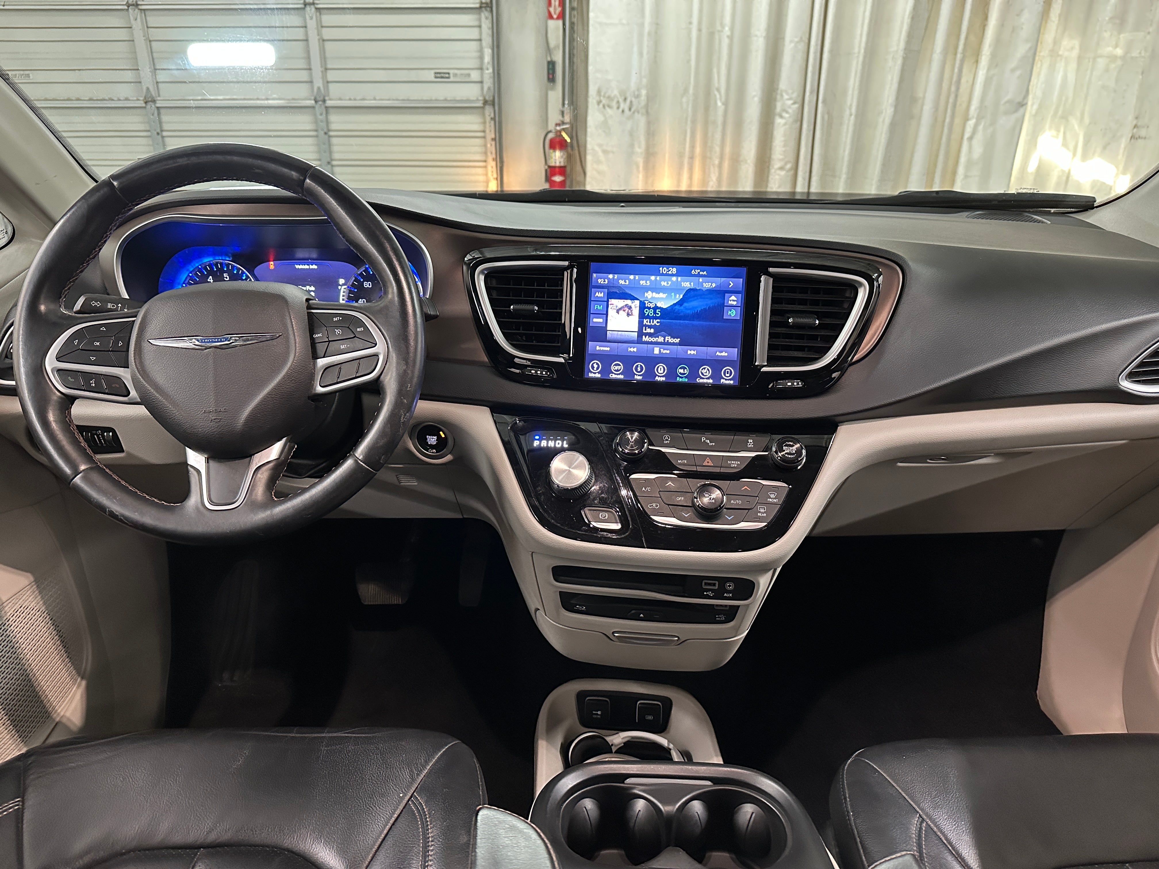 2018 Chrysler Pacifica  2