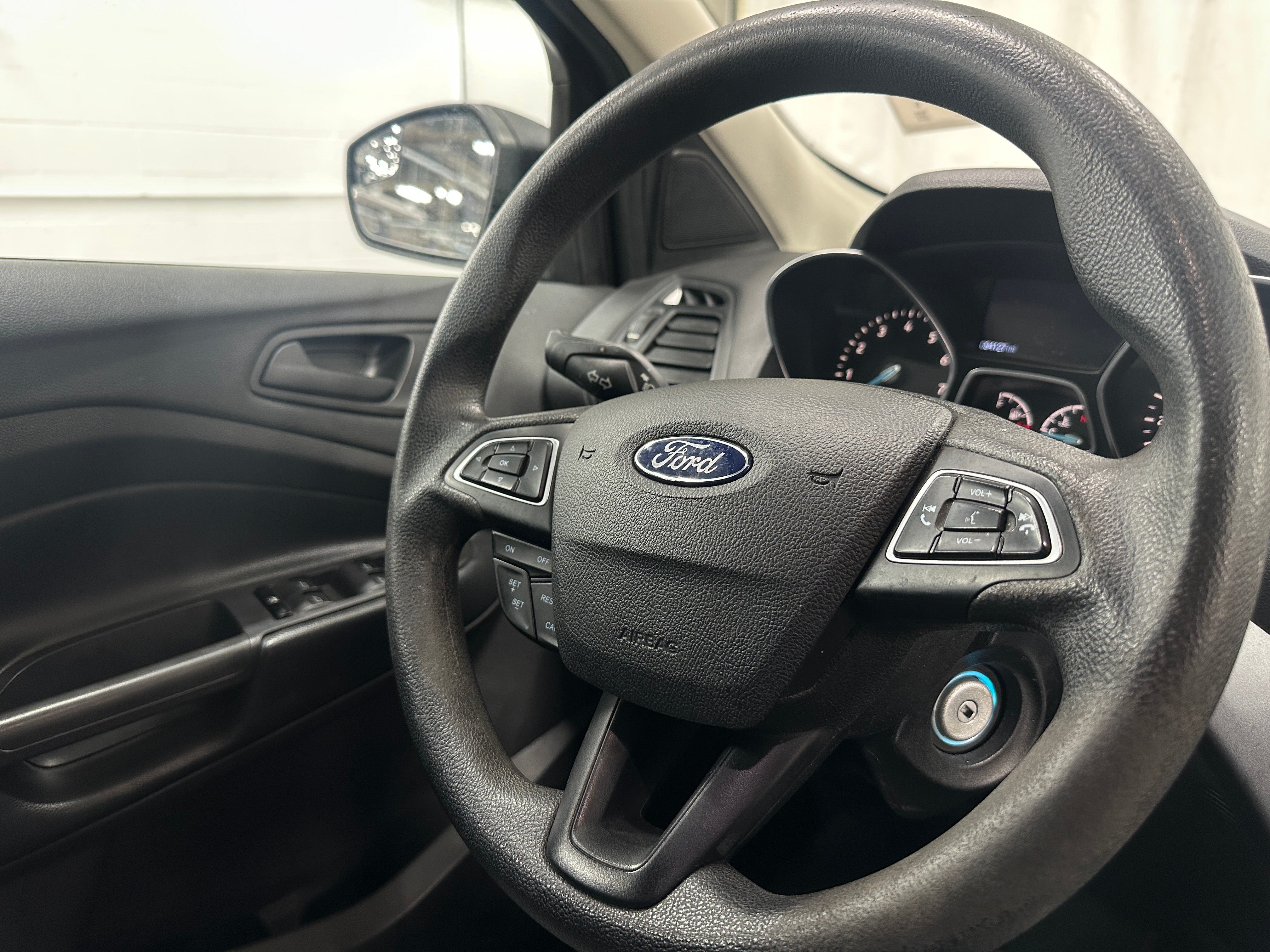 2019 Ford Escape S 5