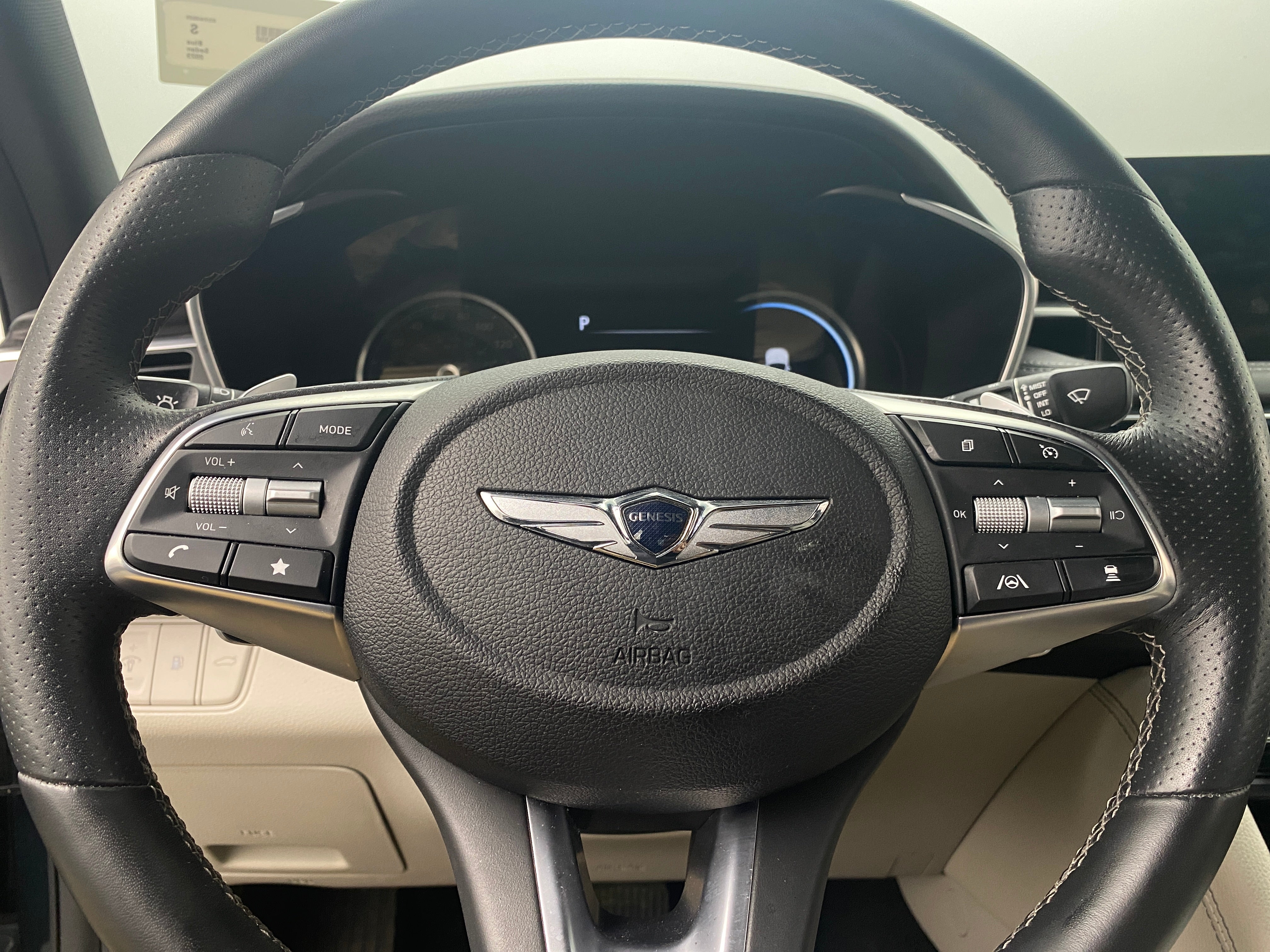 2023 Genesis G70 2.0T 4