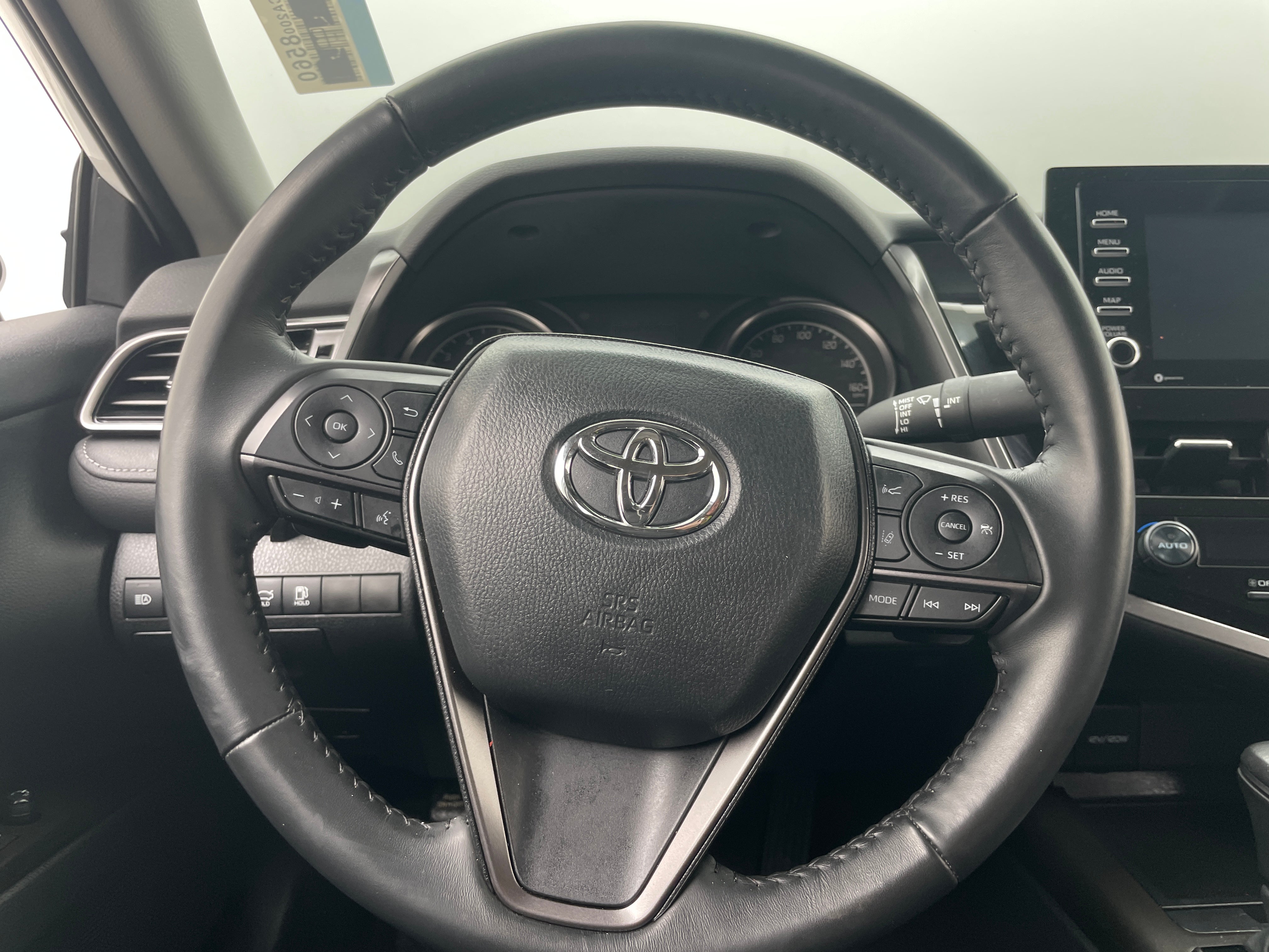2024 Toyota Camry SE 4