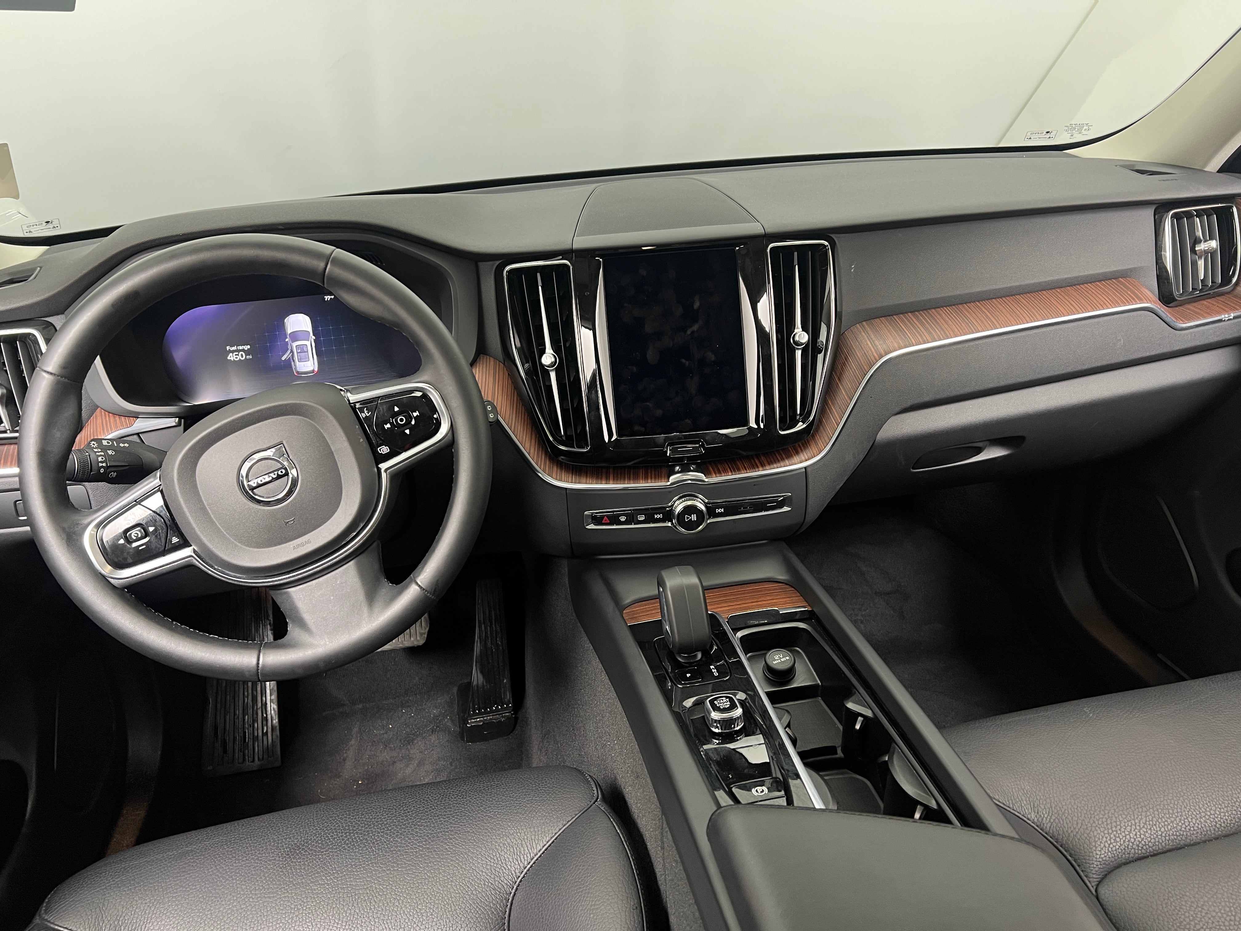 2023 Volvo XC60 B5 Plus 2