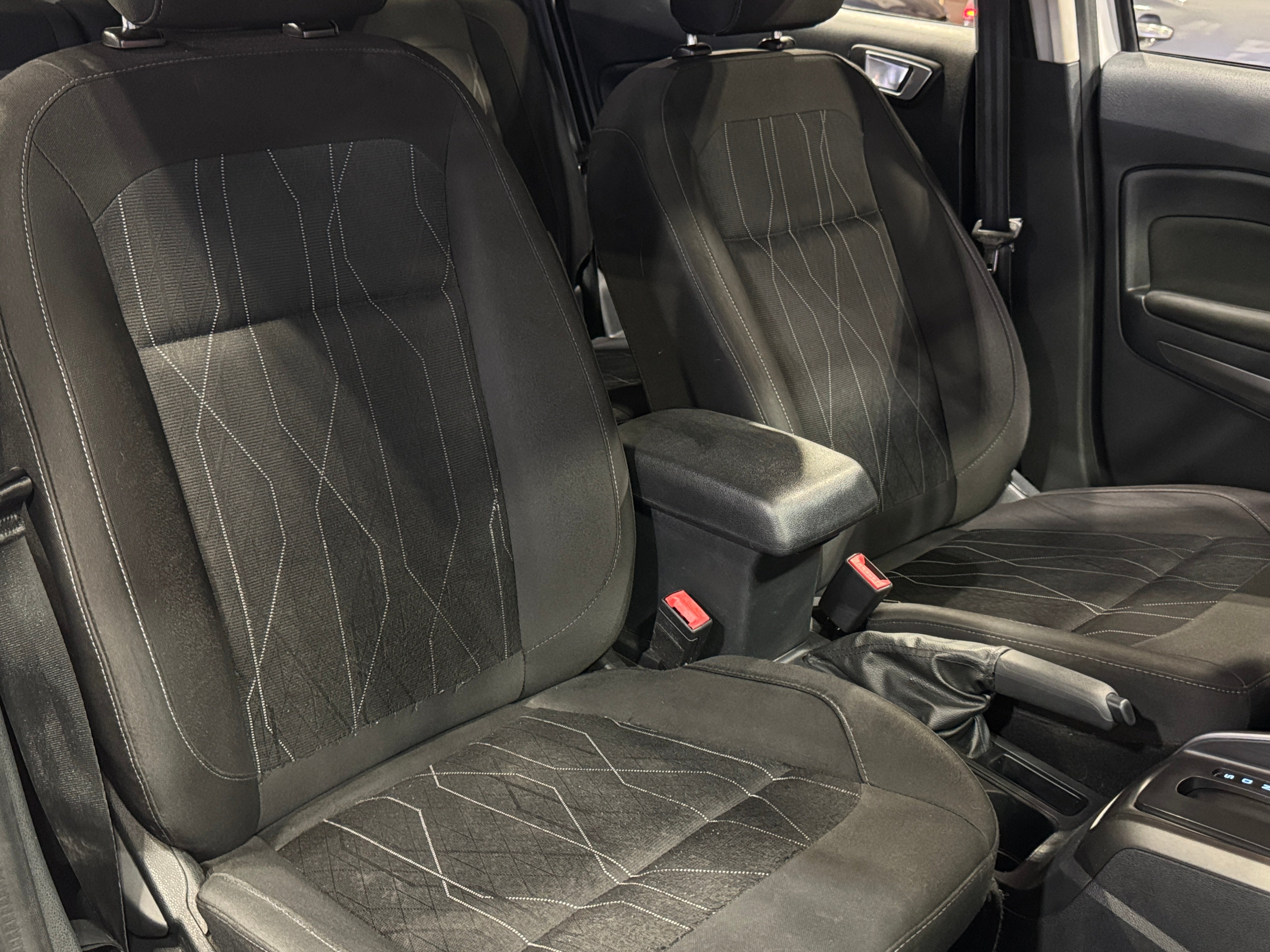2018 Ford EcoSport SE 2