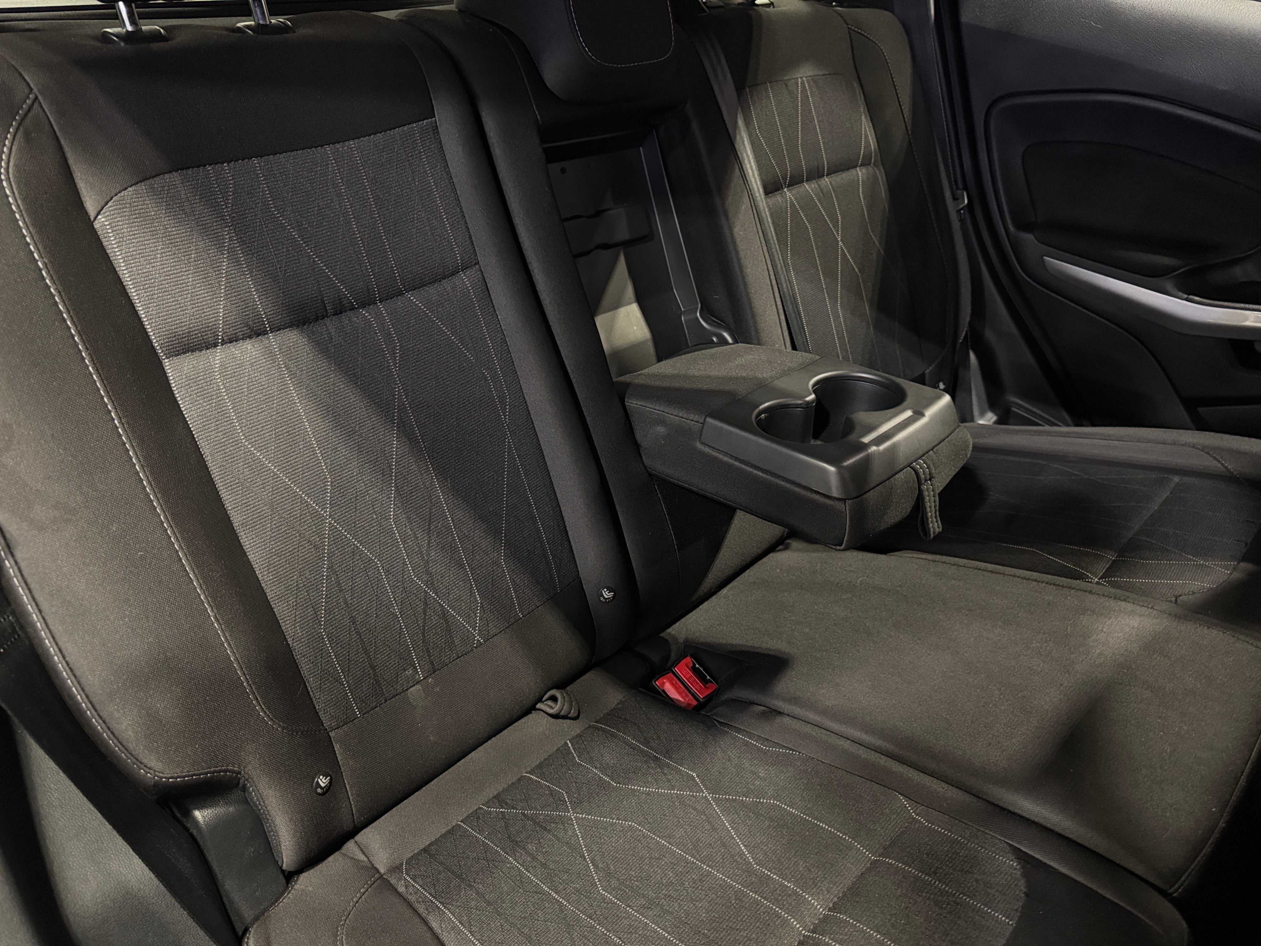 2018 Ford EcoSport SE 6