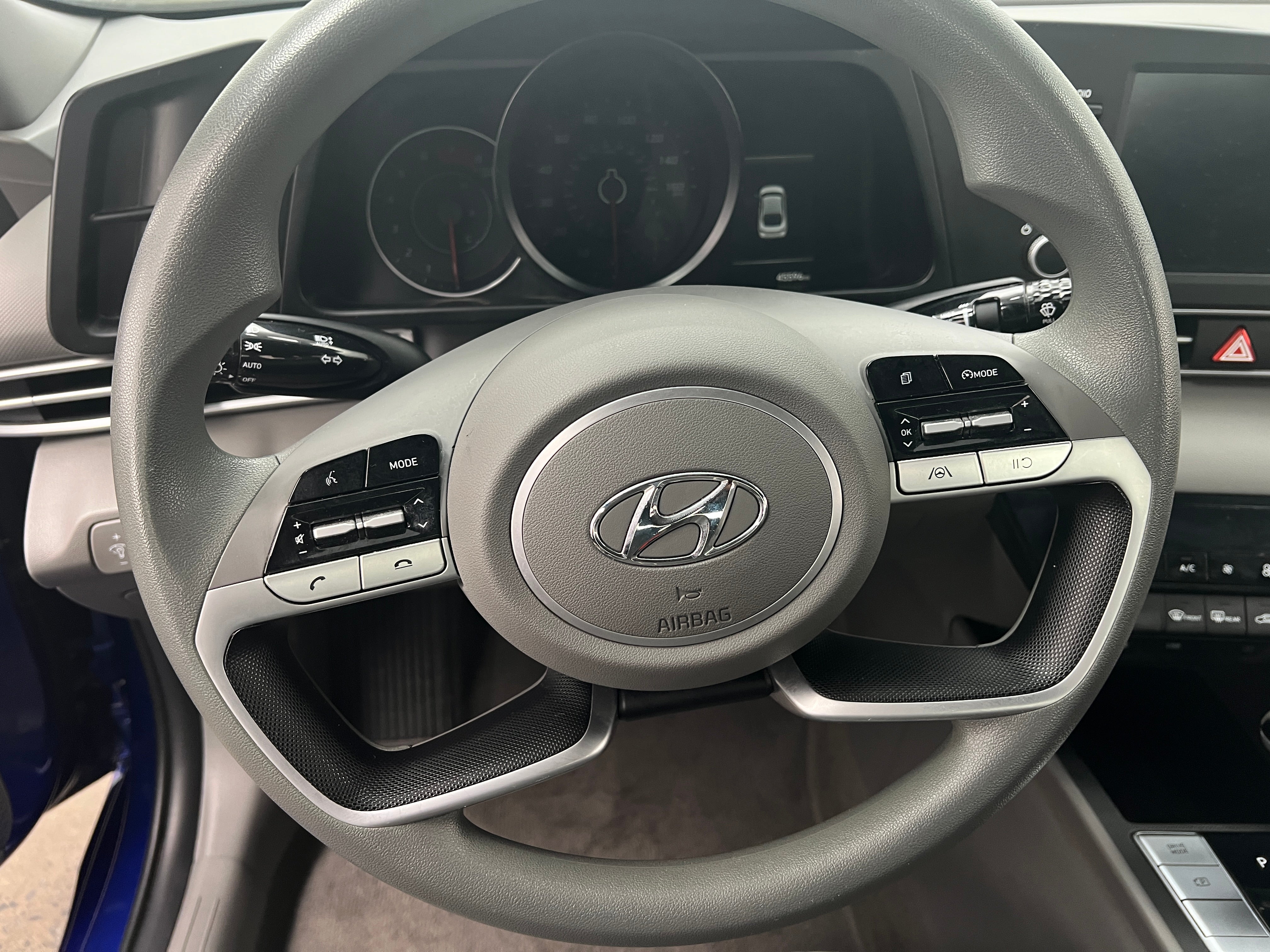 2022 Hyundai Elantra SEL 5