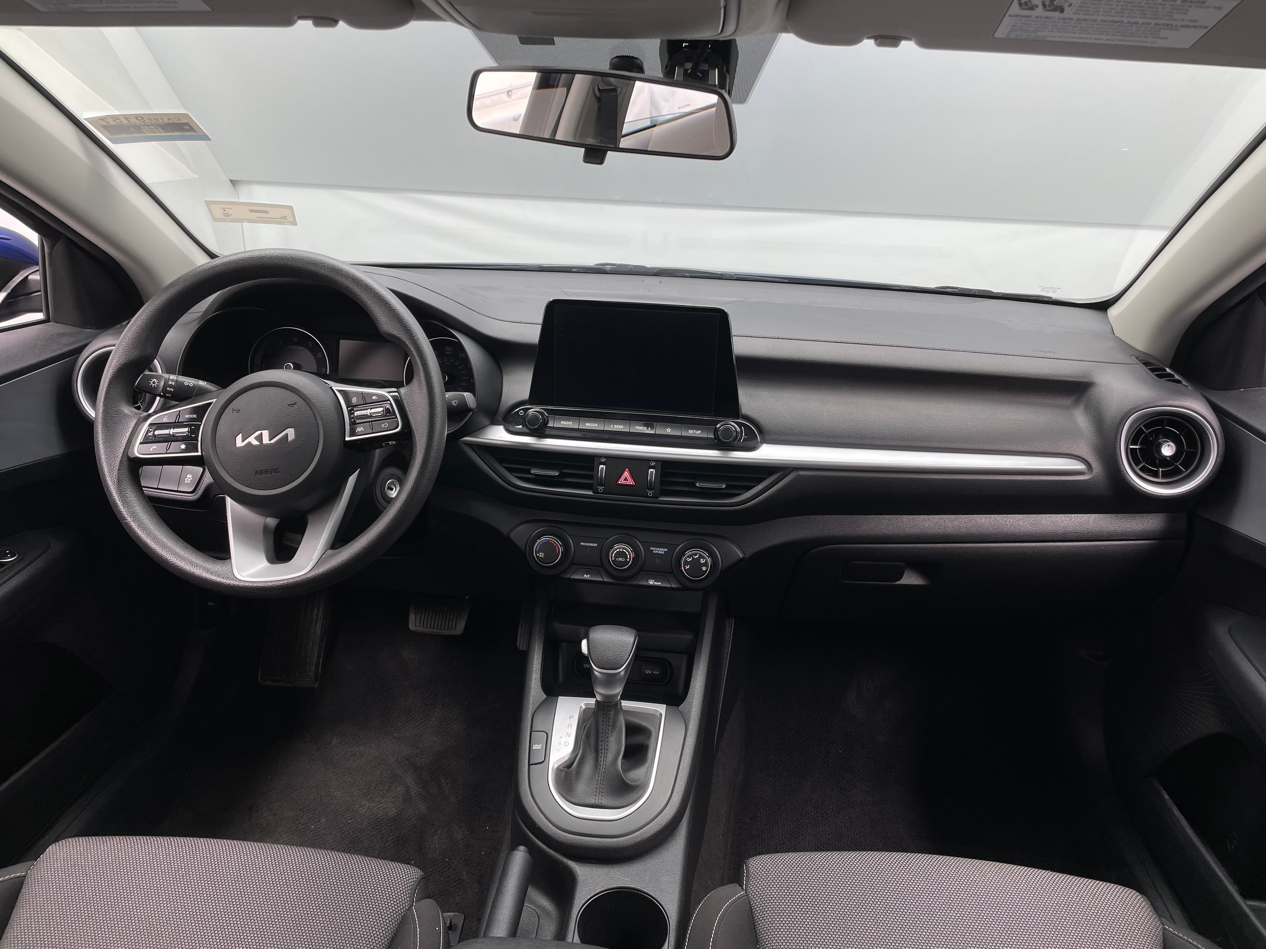 2023 Kia Forte LXS 3