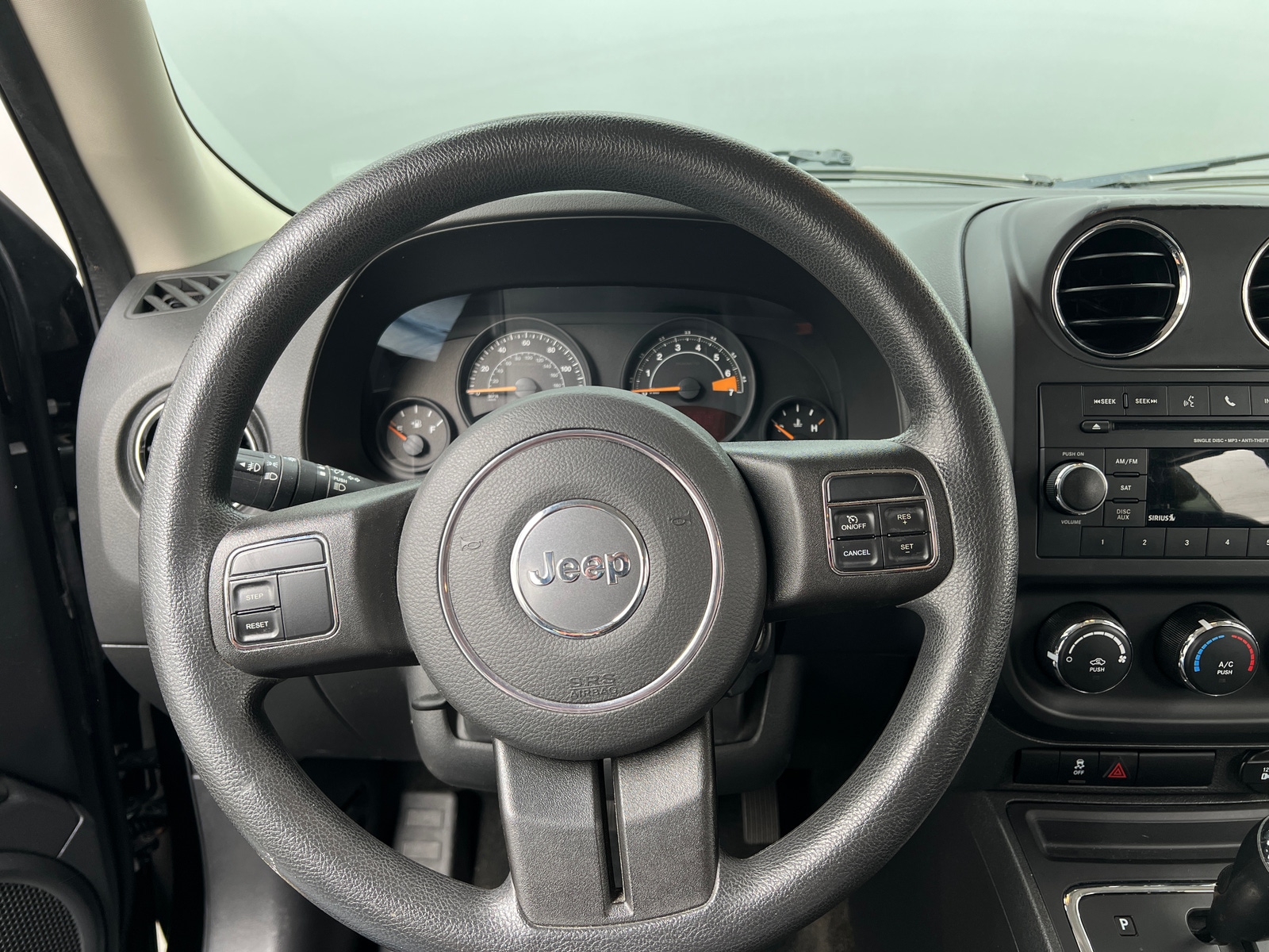 Thumbnail: 2014 Jeep Patriot - 5