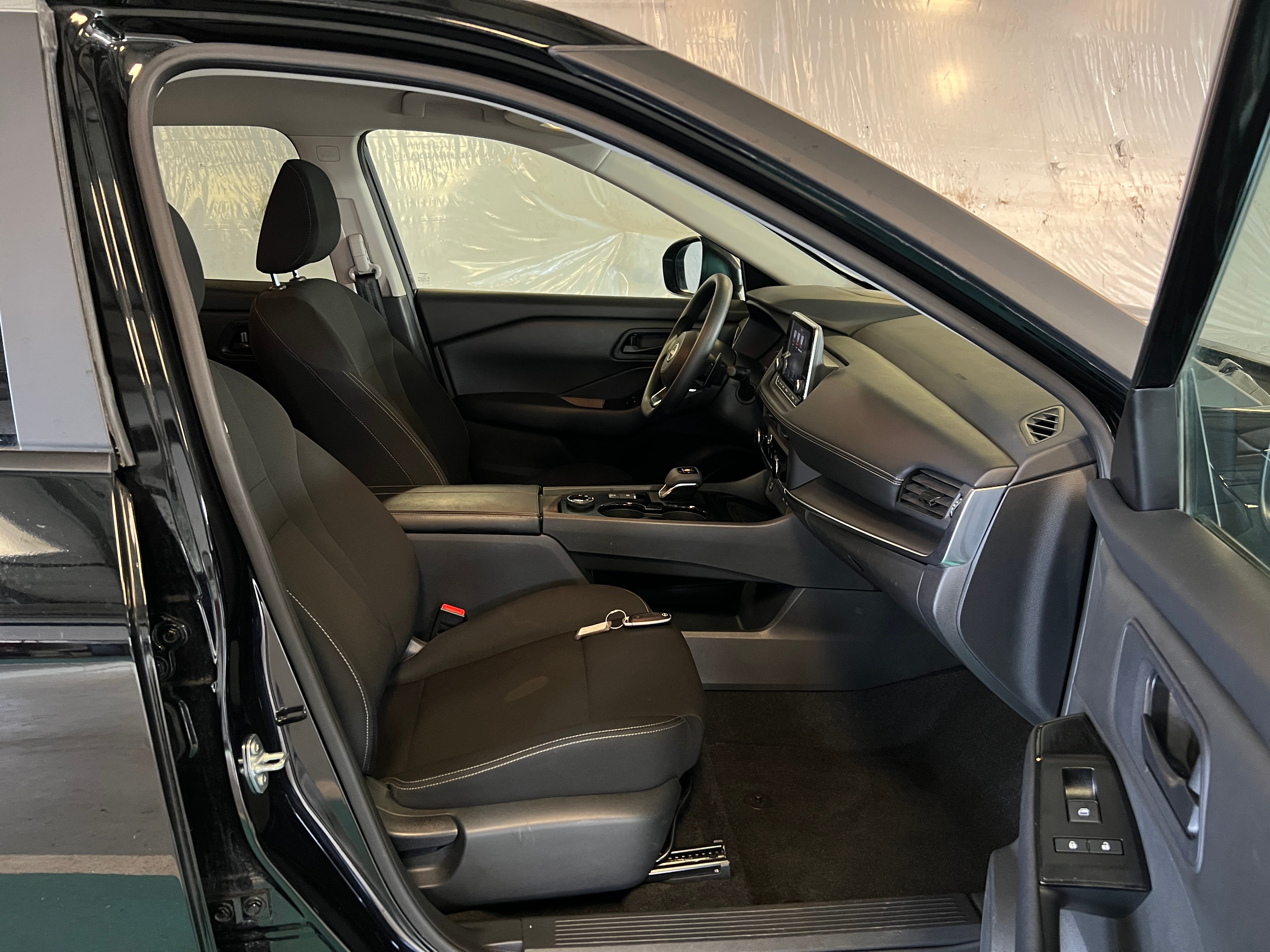 2024 Nissan Rogue S 2