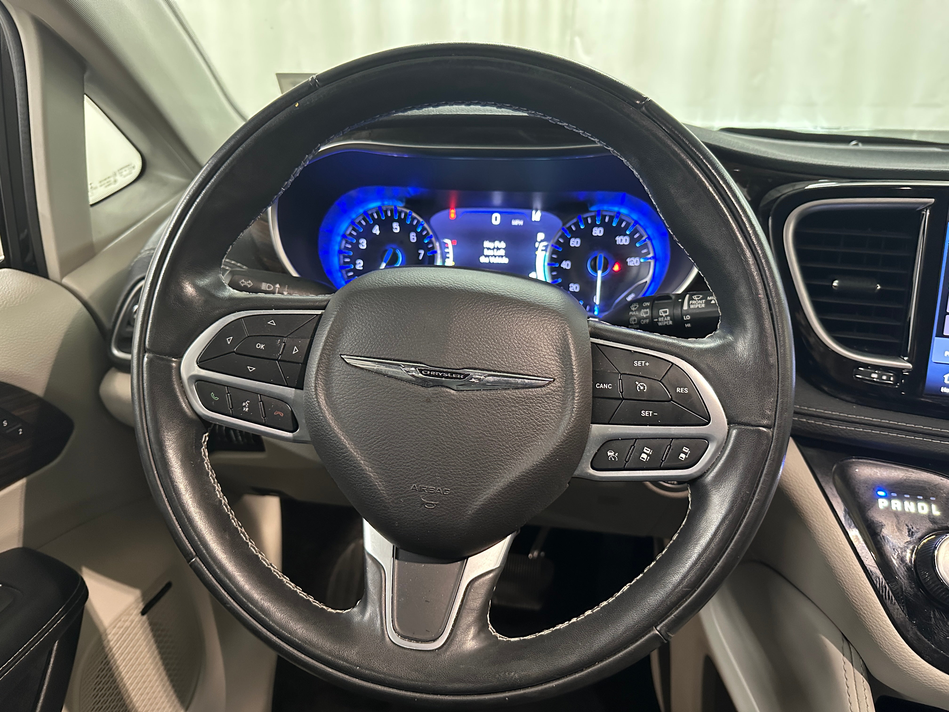 2022 Chrysler Pacifica Limited 4