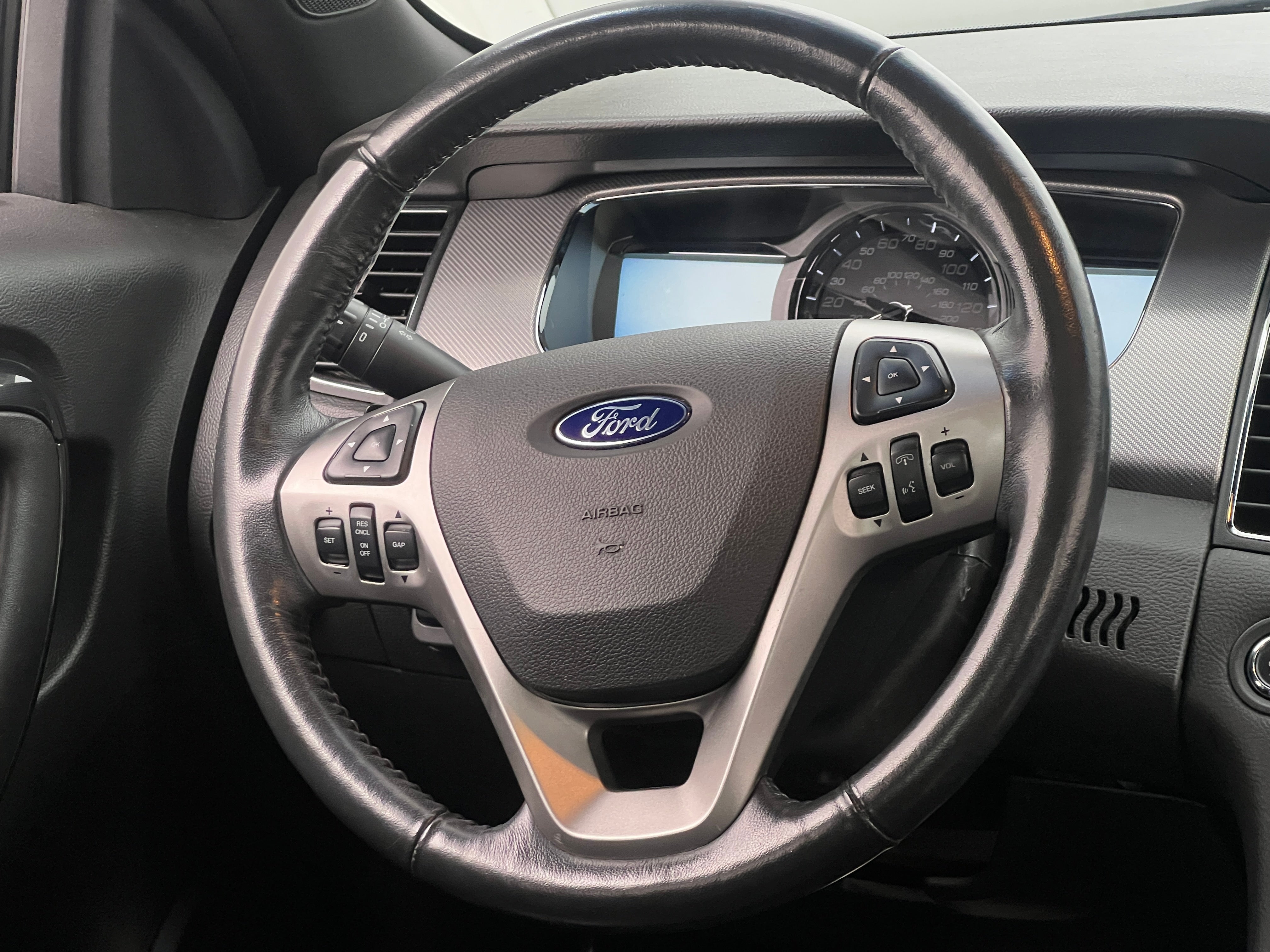2017 Ford Taurus SHO 4