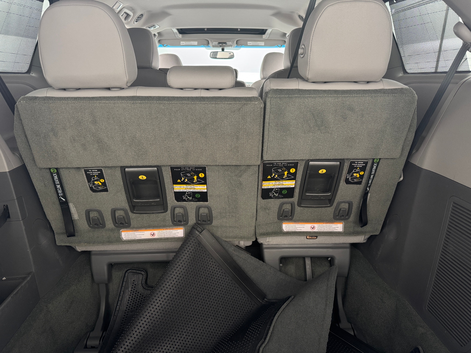 Thumbnail: 2016 Toyota Sienna - 6