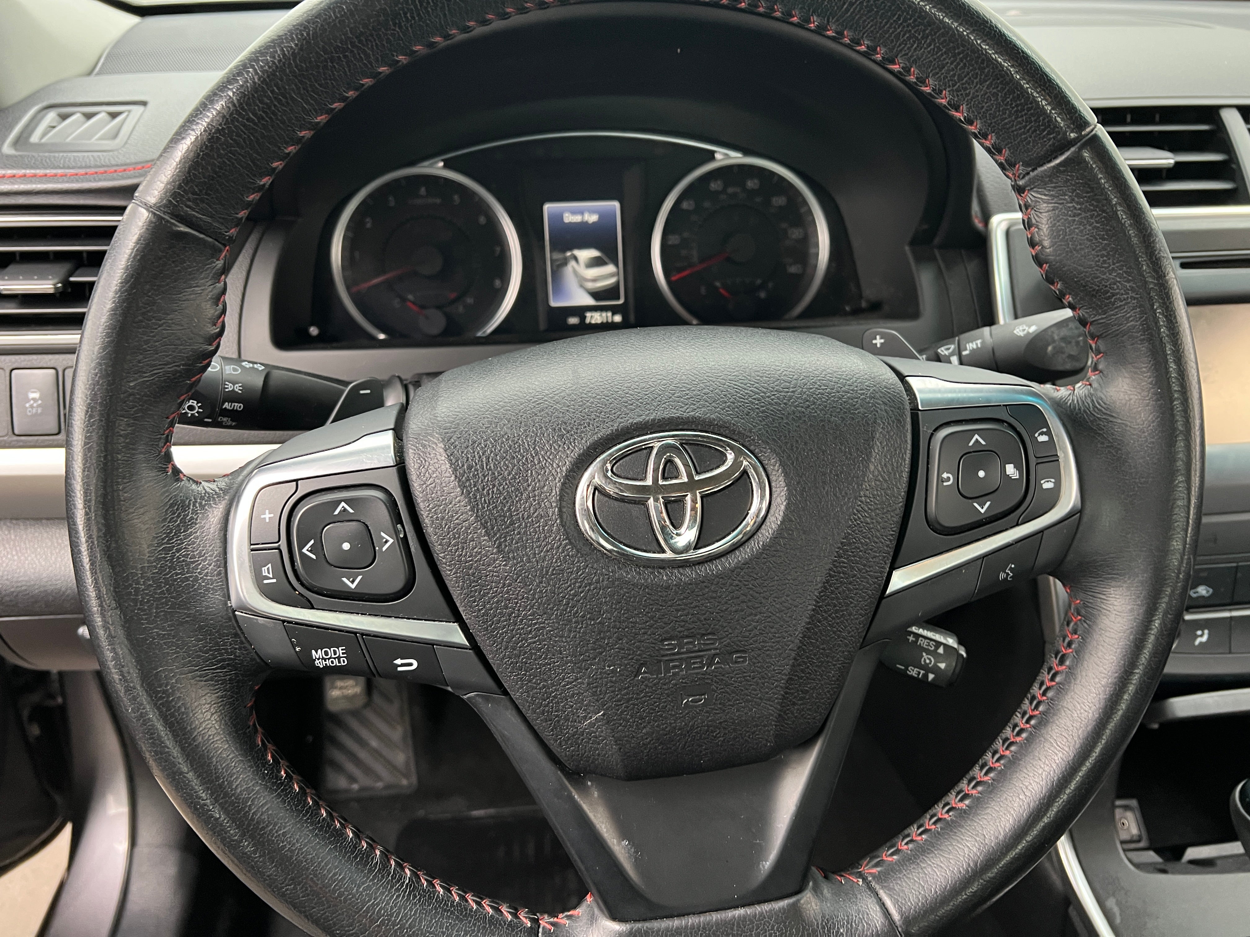 2016 Toyota Camry SE 5