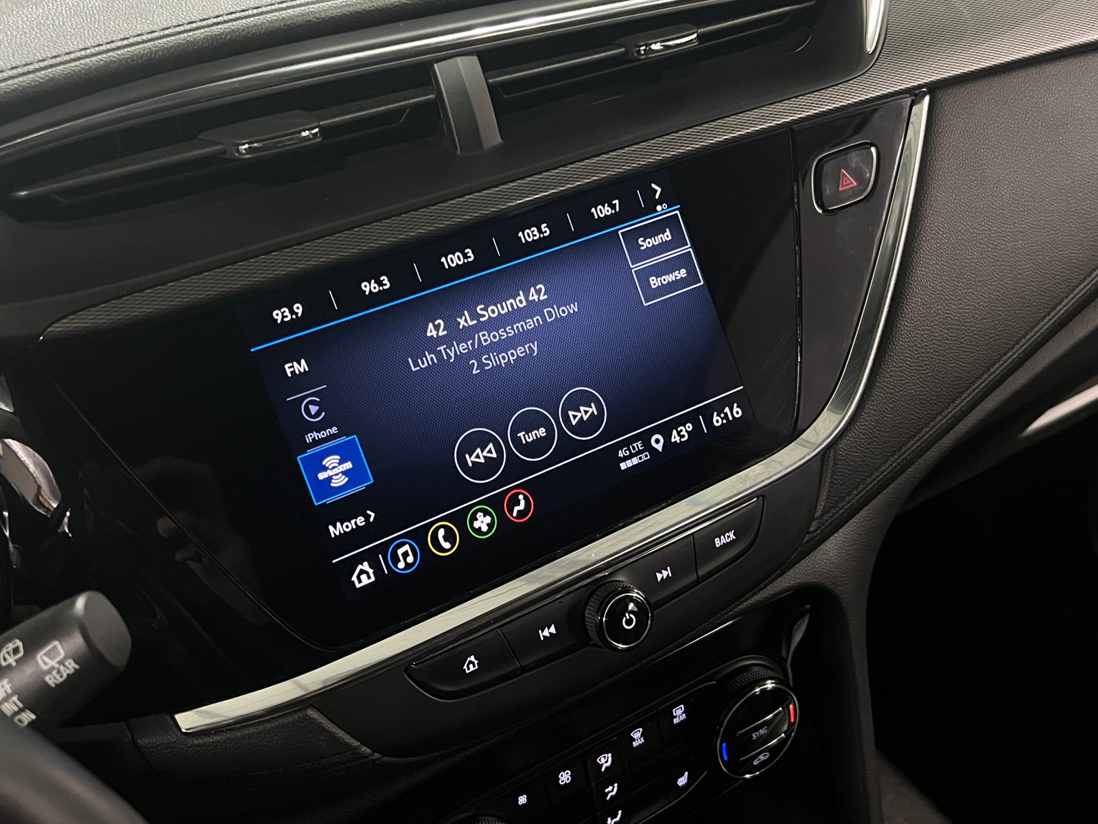 Thumbnail: 2022 Buick Encore GX - 4