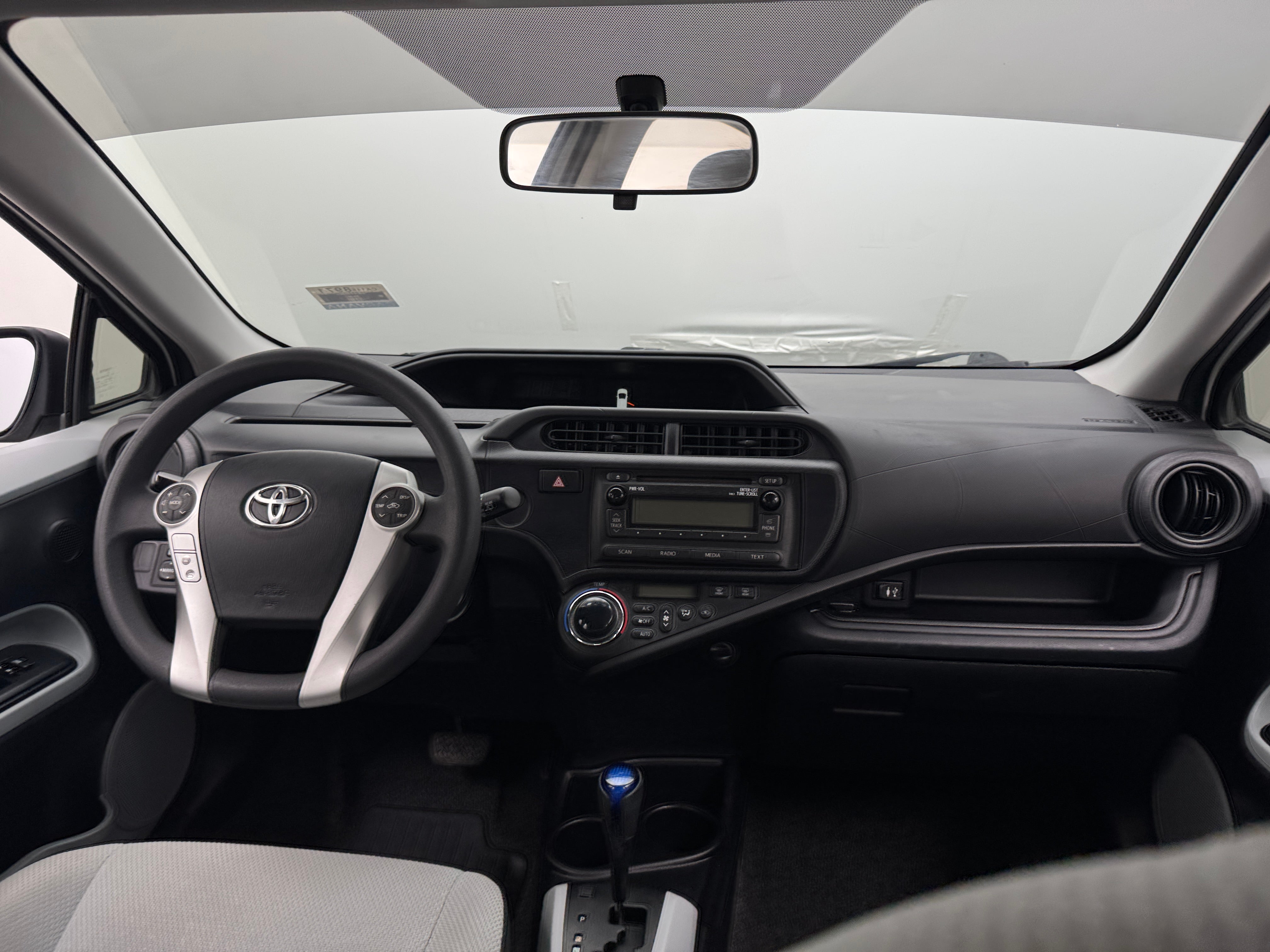 2013 Toyota Prius c One 3