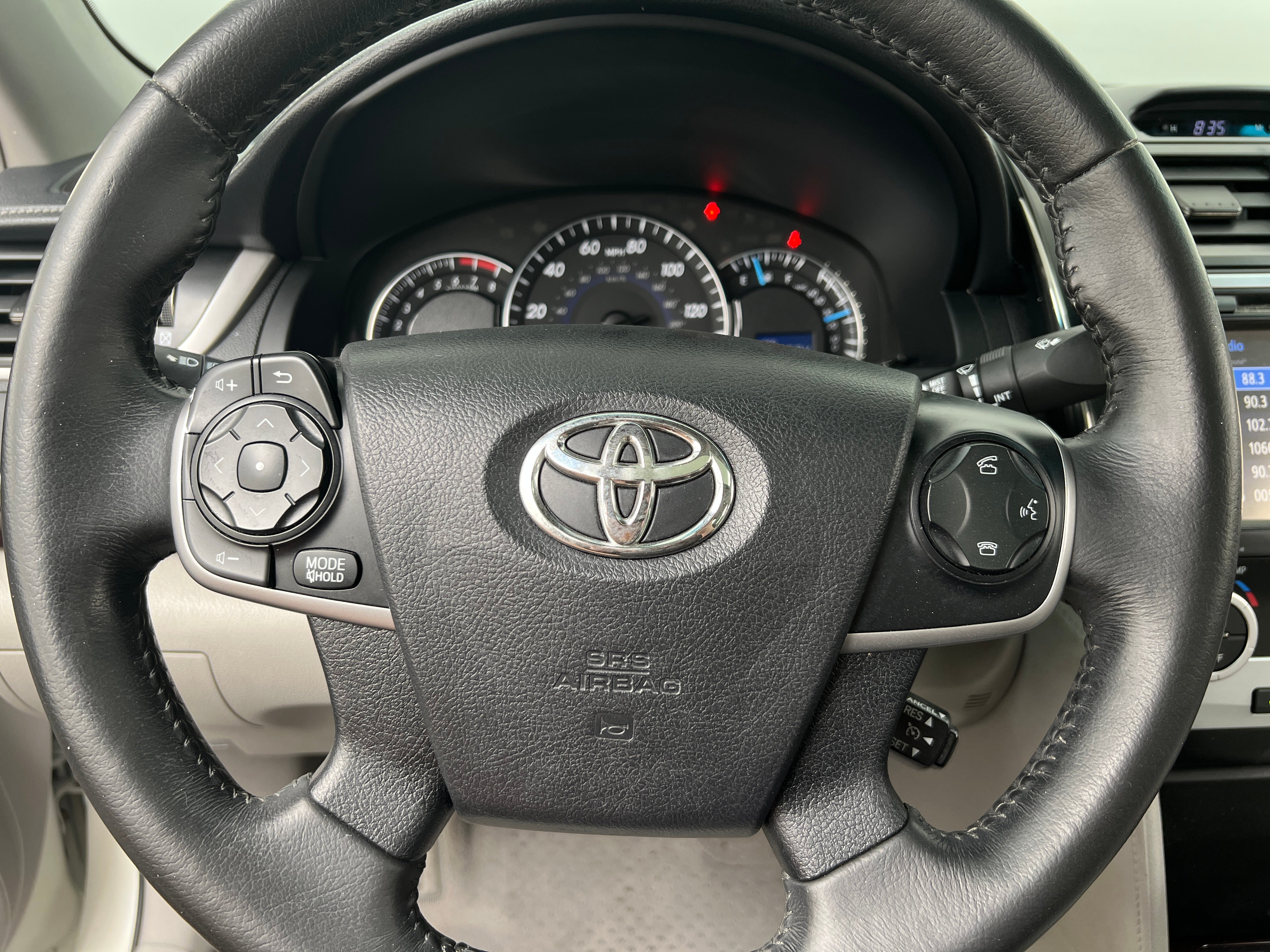 2014 Toyota Camry XLE 5