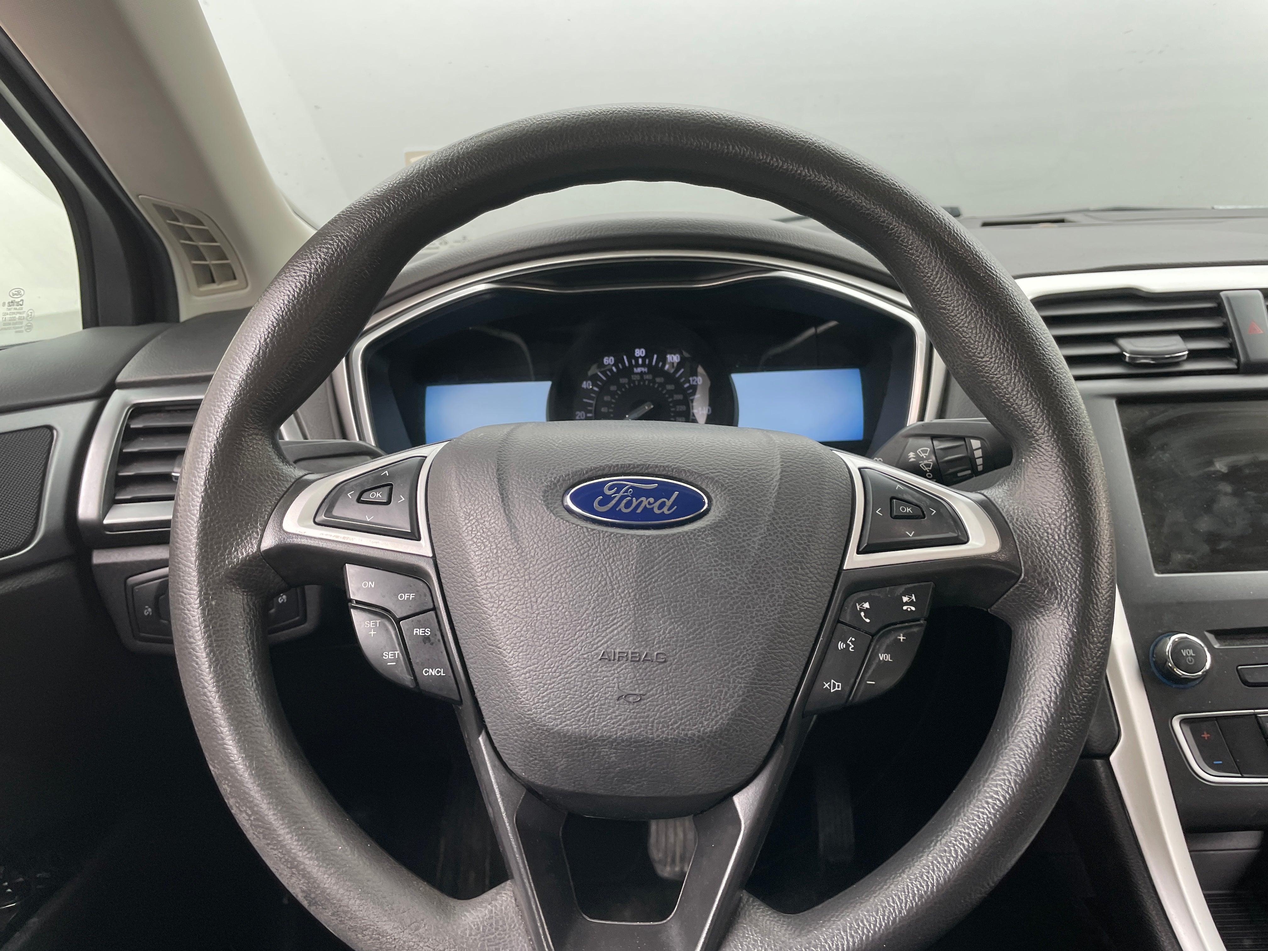 2016 Ford Fusion SE 5