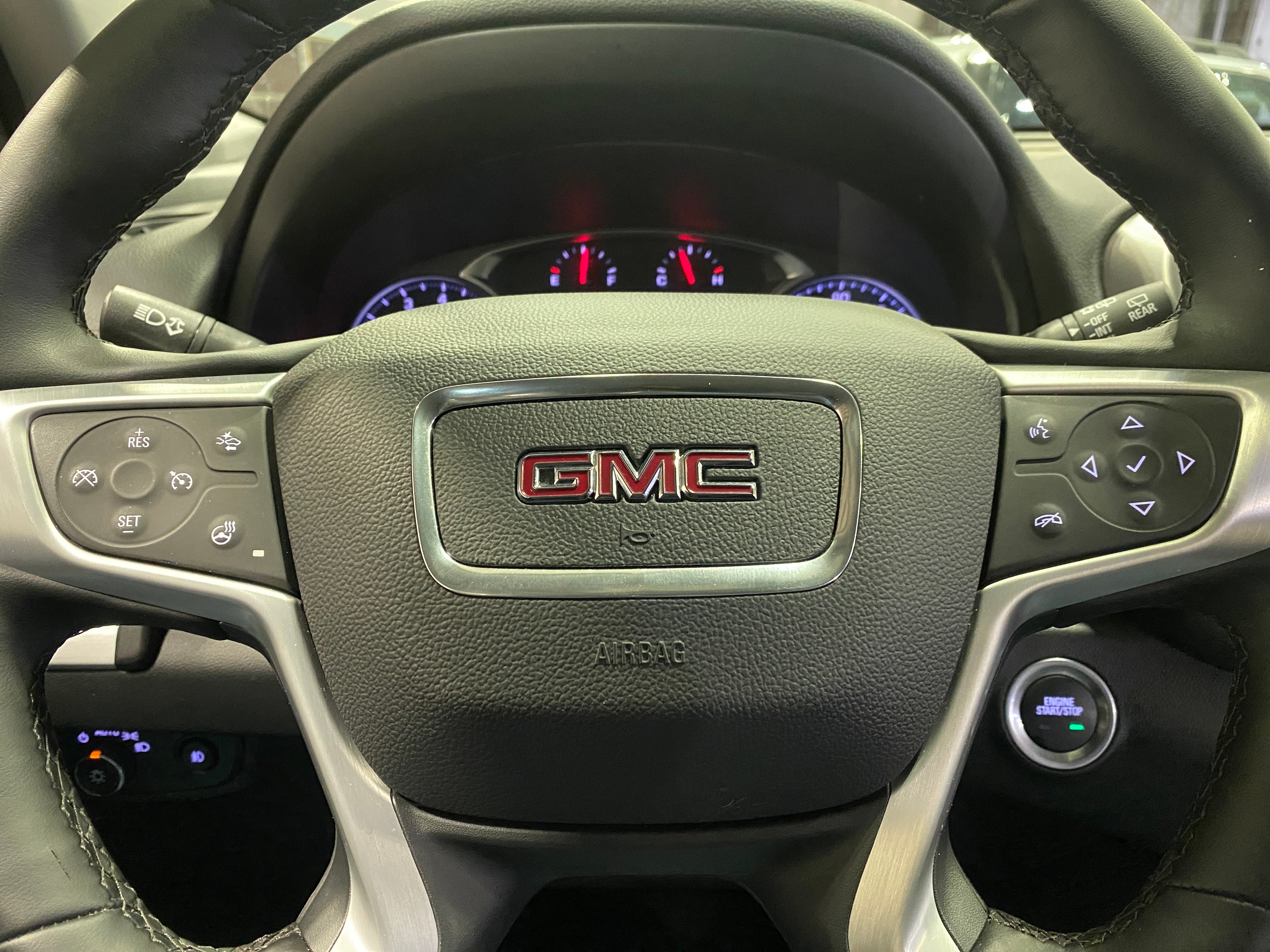 2024 GMC Terrain SLT 4