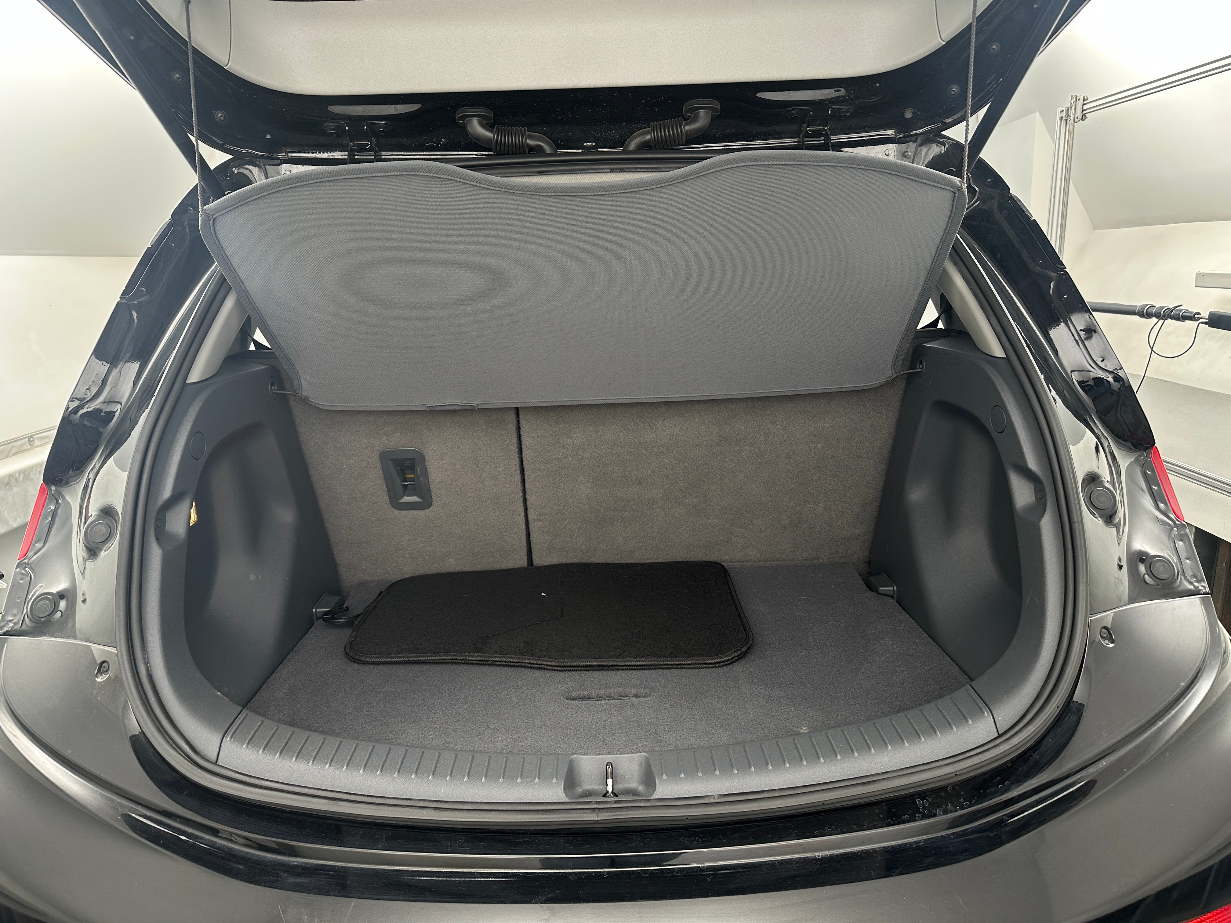 2018 Chevrolet Bolt EV LT 7