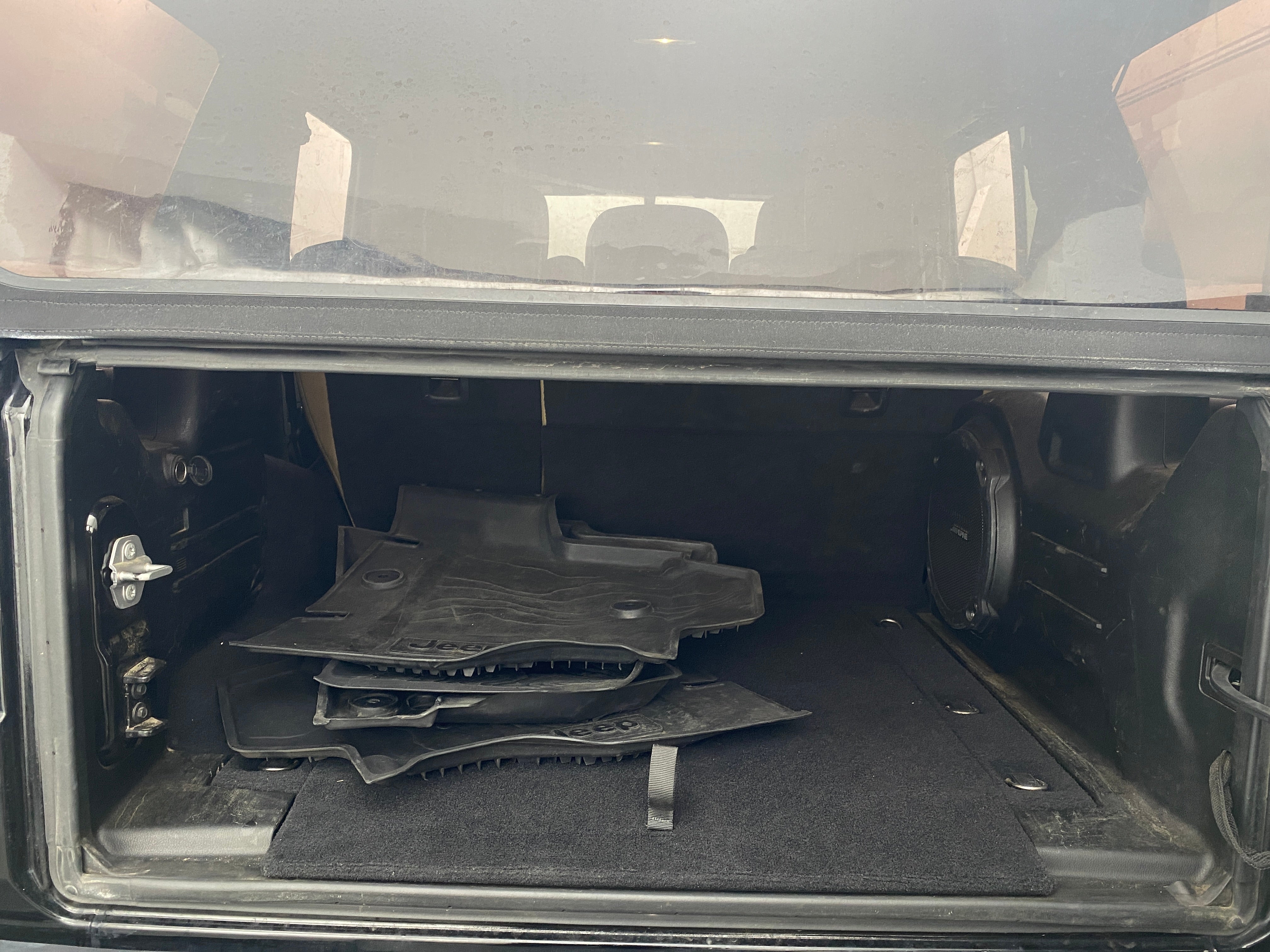 2018 Jeep Wrangler Unlimited Sahara 6