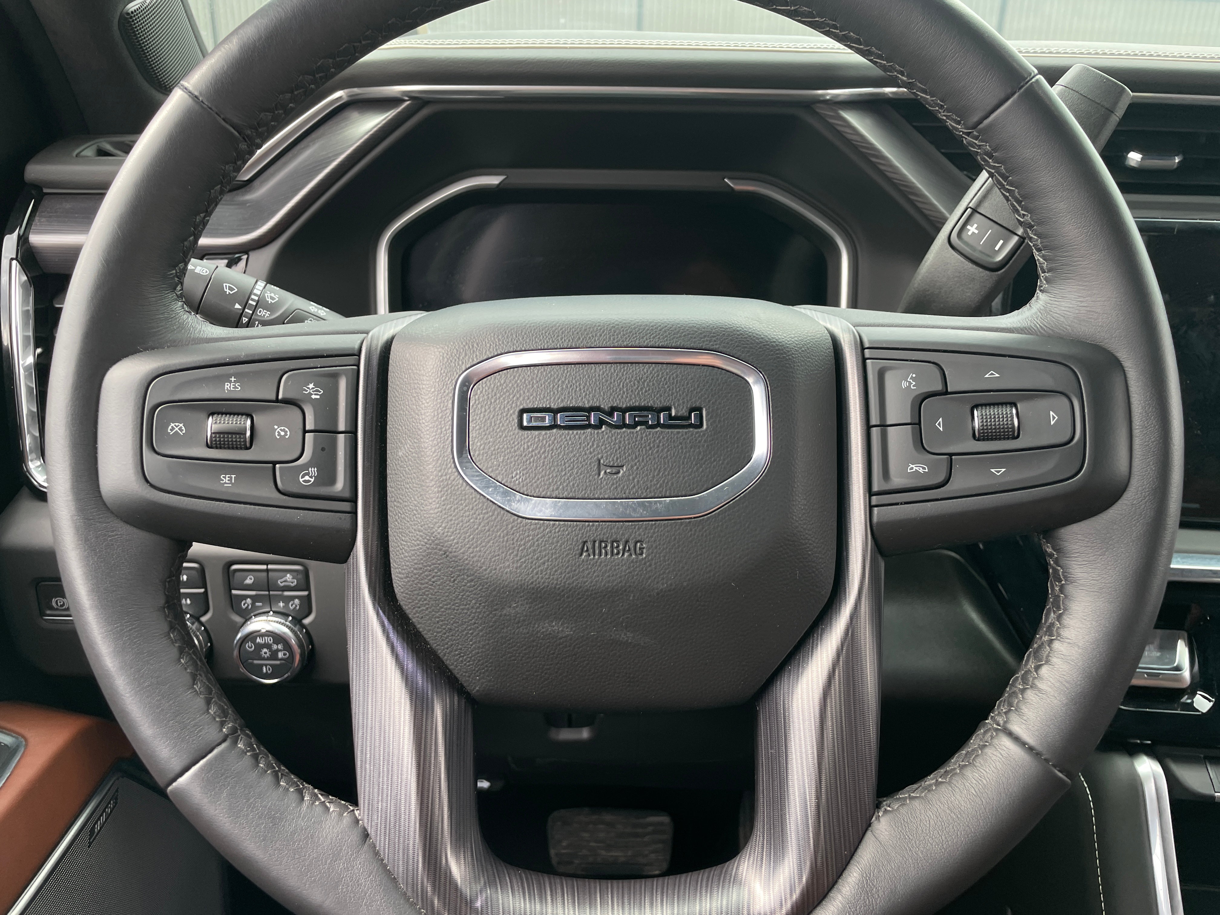 2024 GMC Sierra 2500 Denali 5
