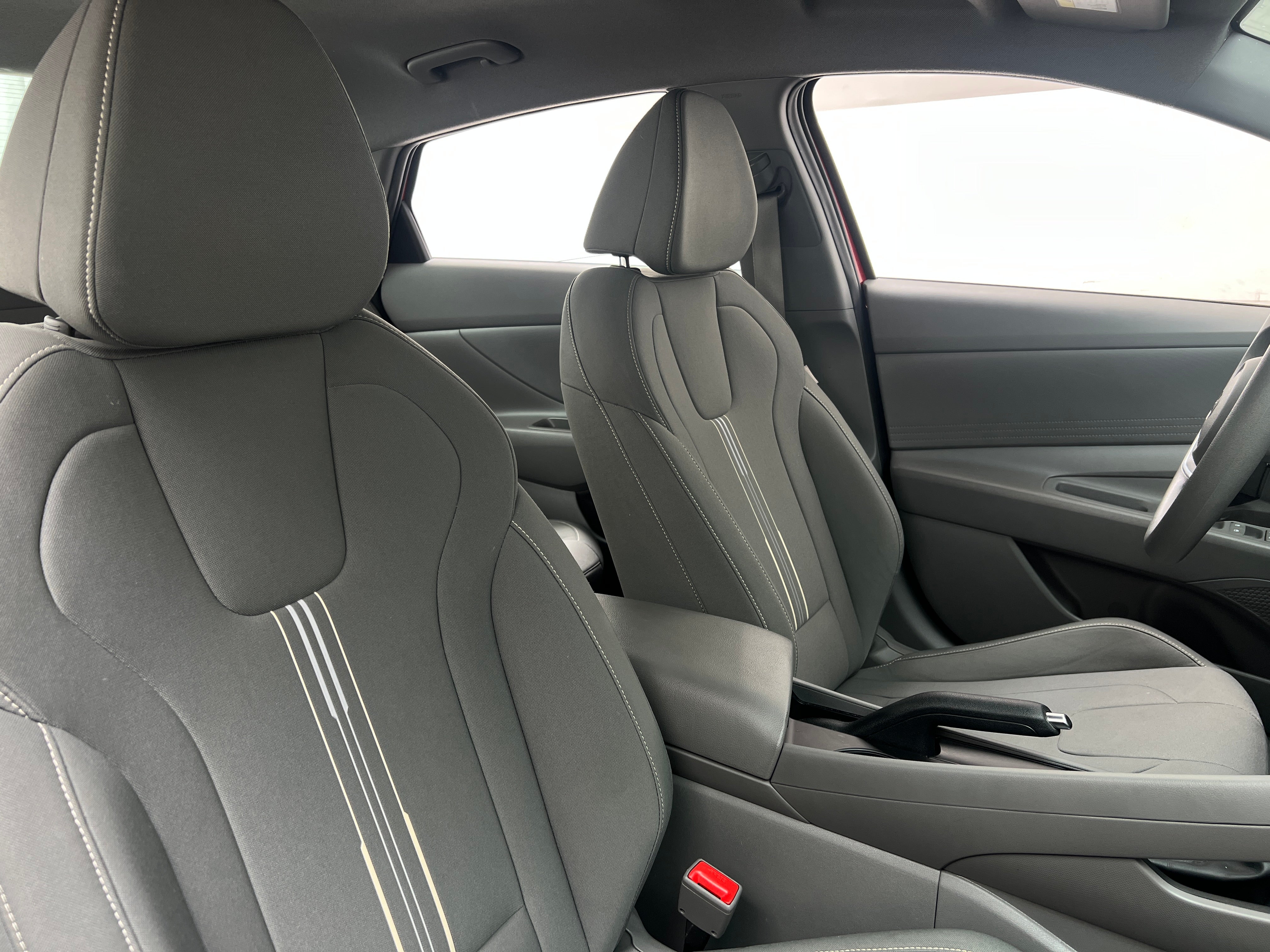 2024 Hyundai Elantra SEL 2